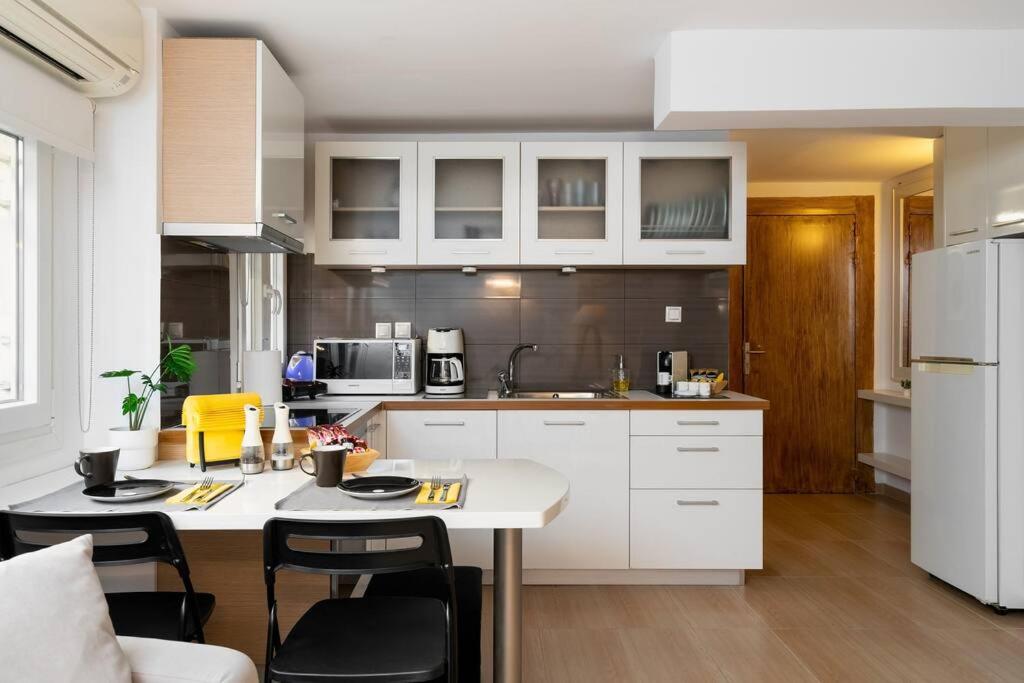 Modern Two Level Apartment in the Heart of Athens