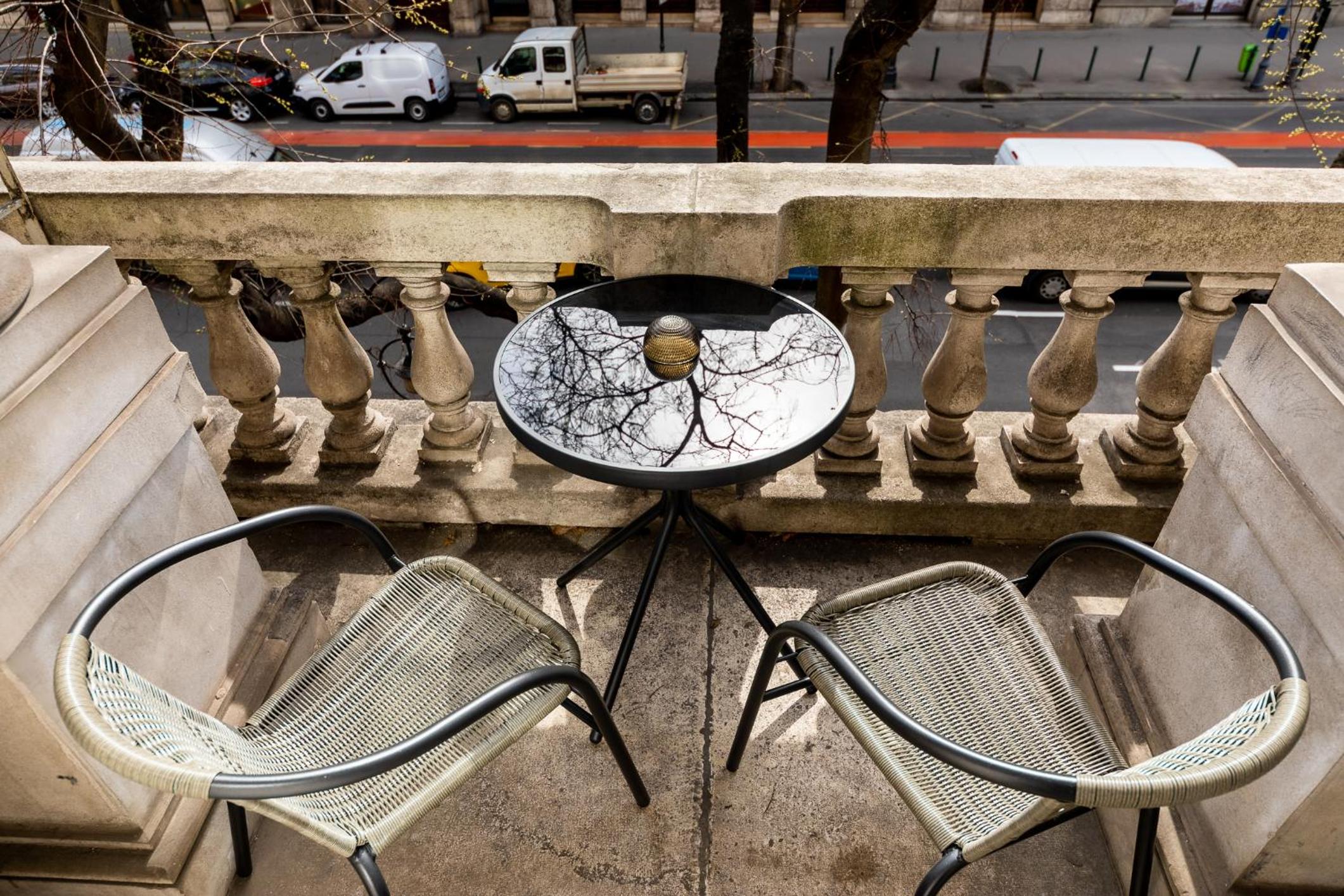 balance & terrace