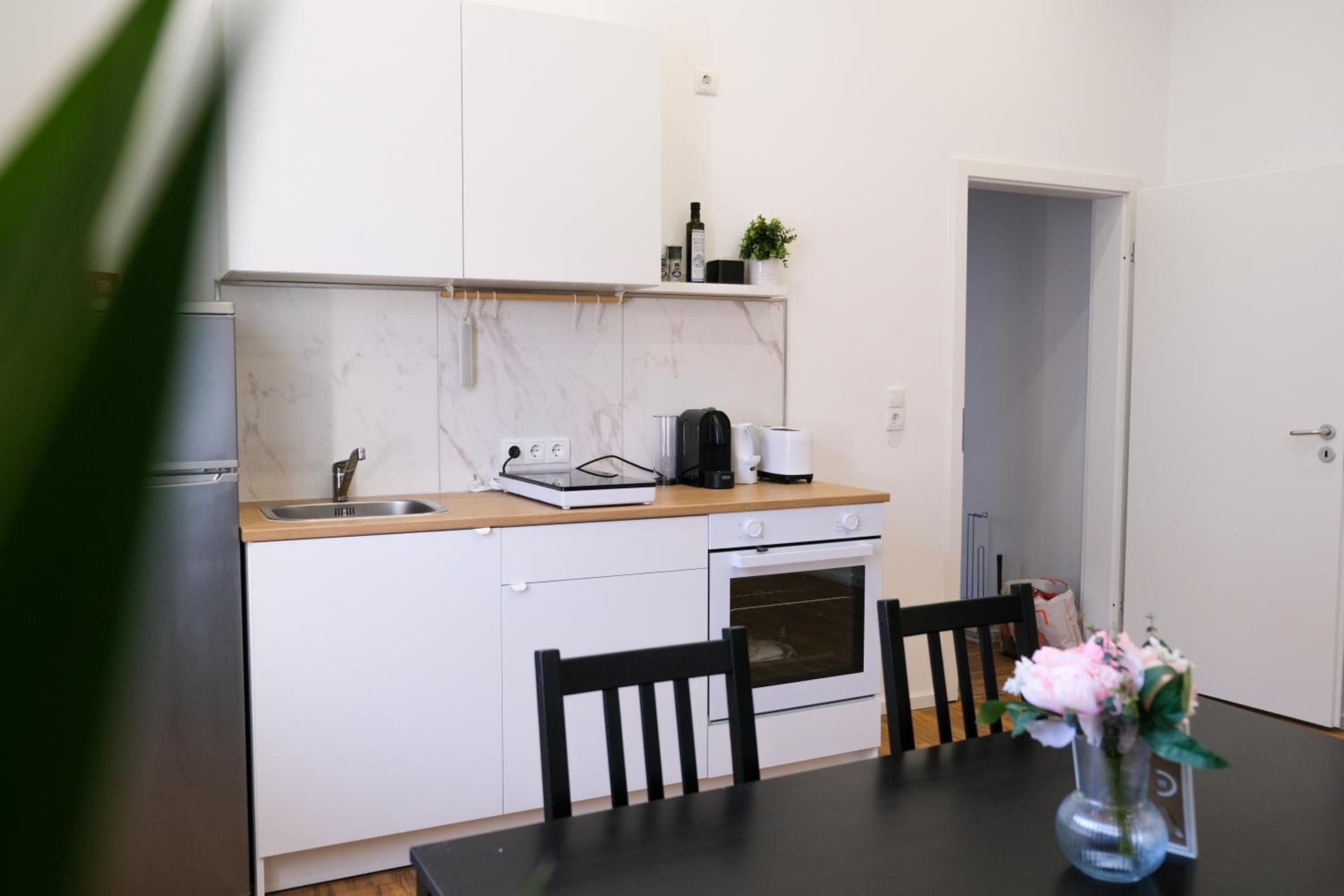 Honeybee Properties Ferienwohnungen Koblenz