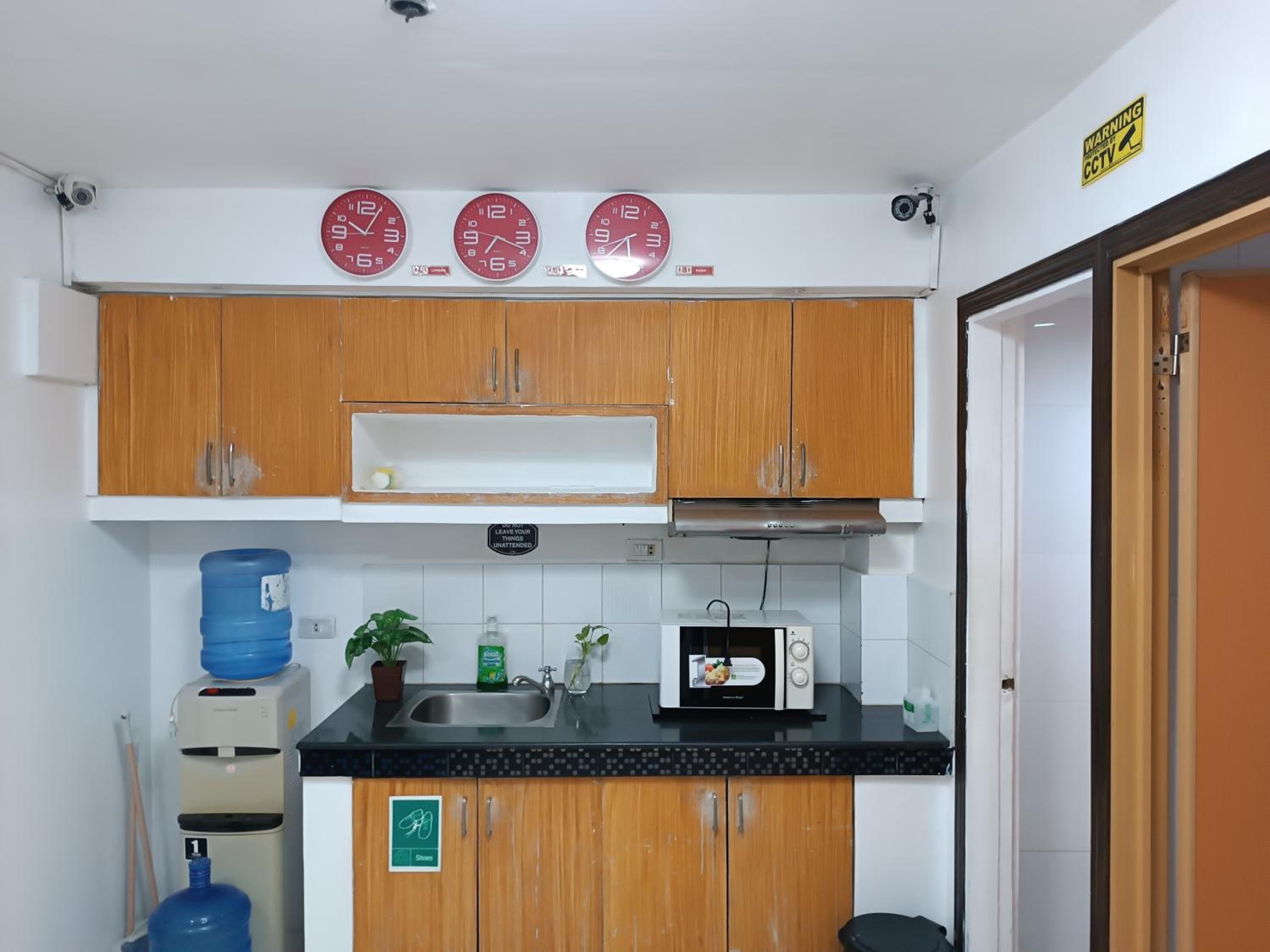 8Hostel