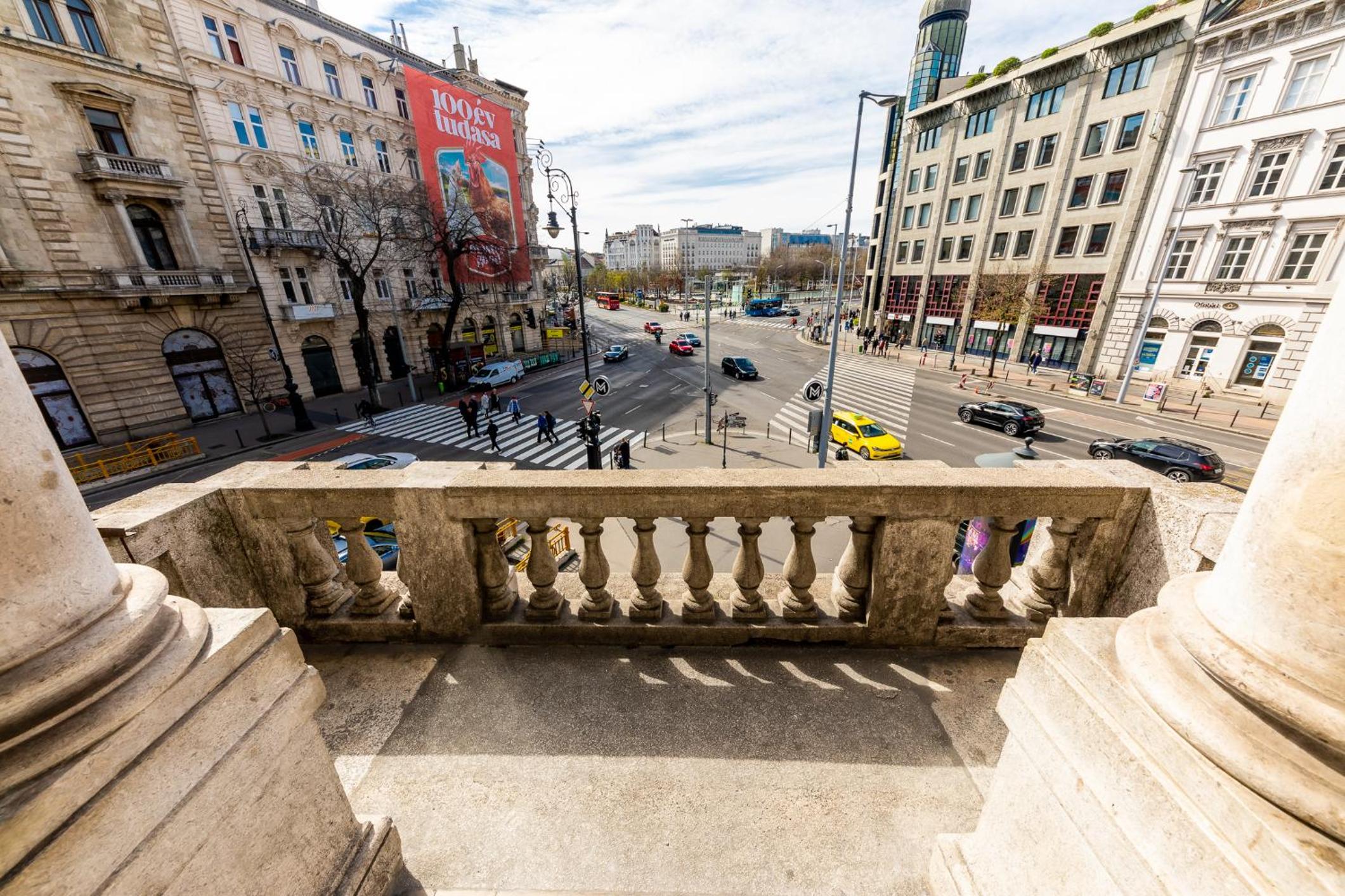 Adagio Hostel Basilica