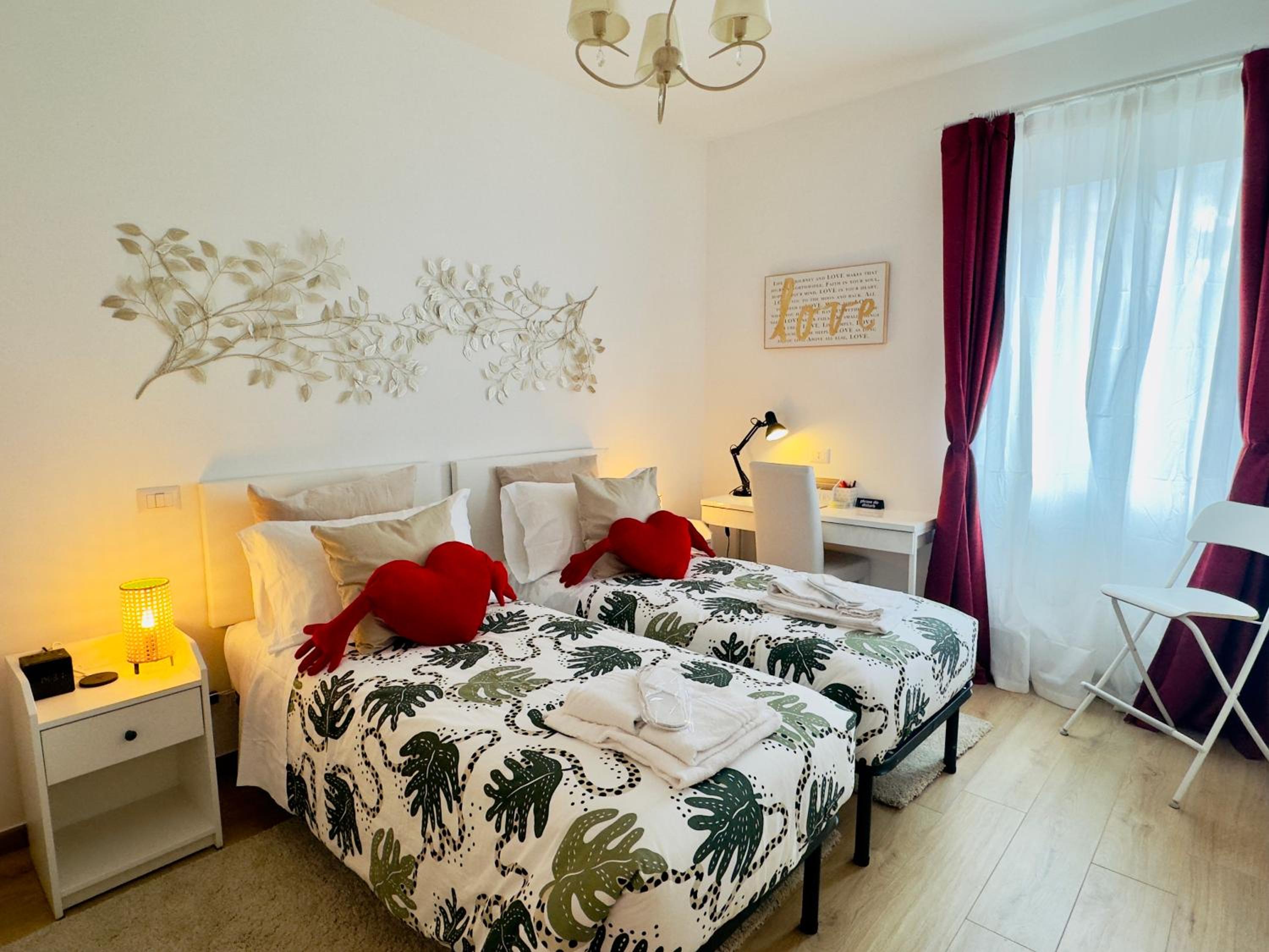 Gemelli-San Pietro-Trastevere-casa con posto auto