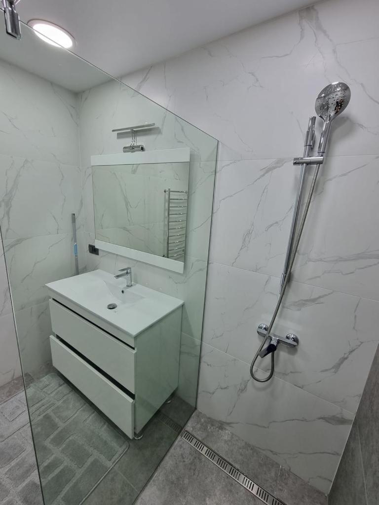 Comfortable Luxury Apartments in Center