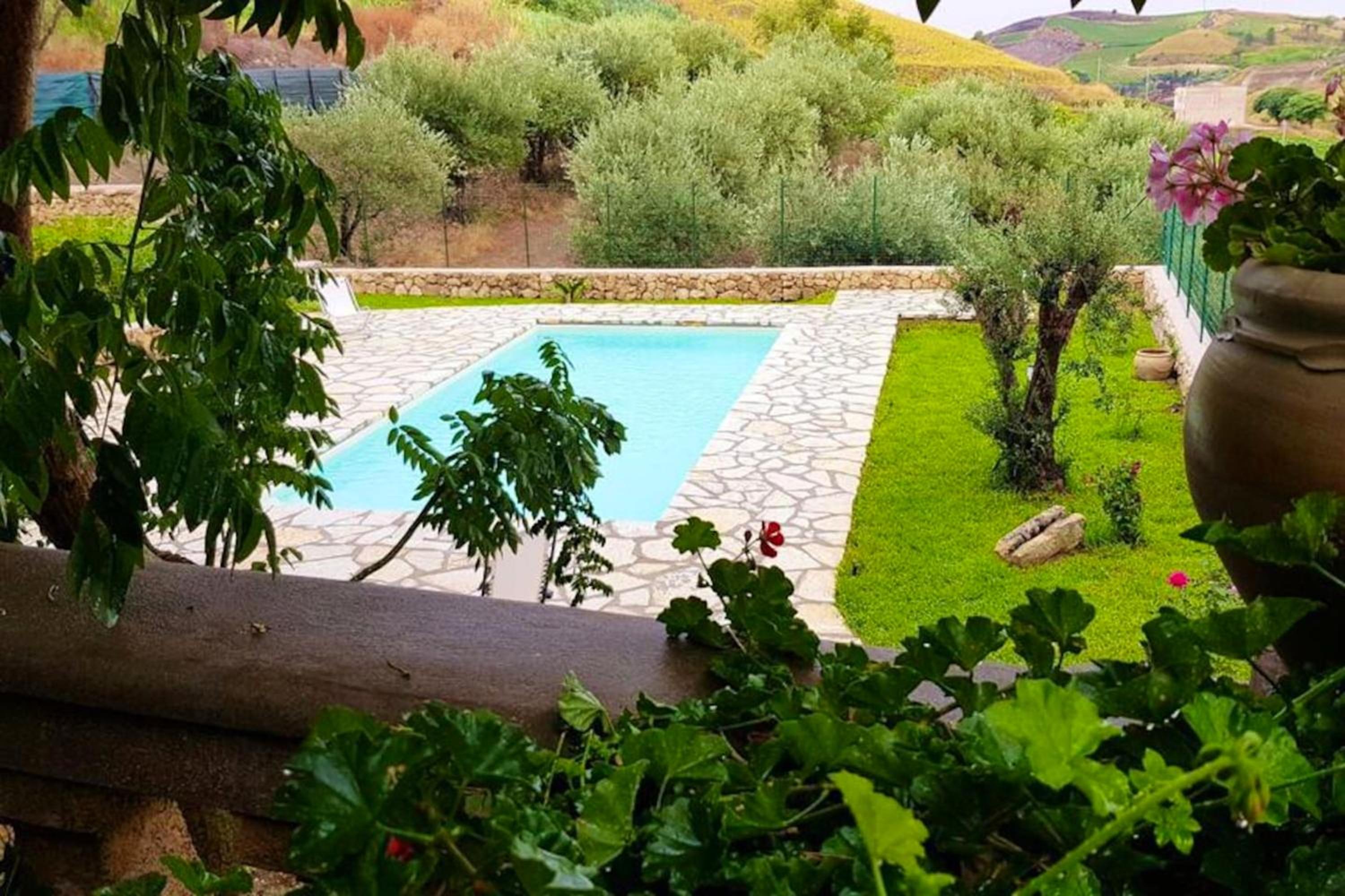 Elegant Villa Trapani + Pool