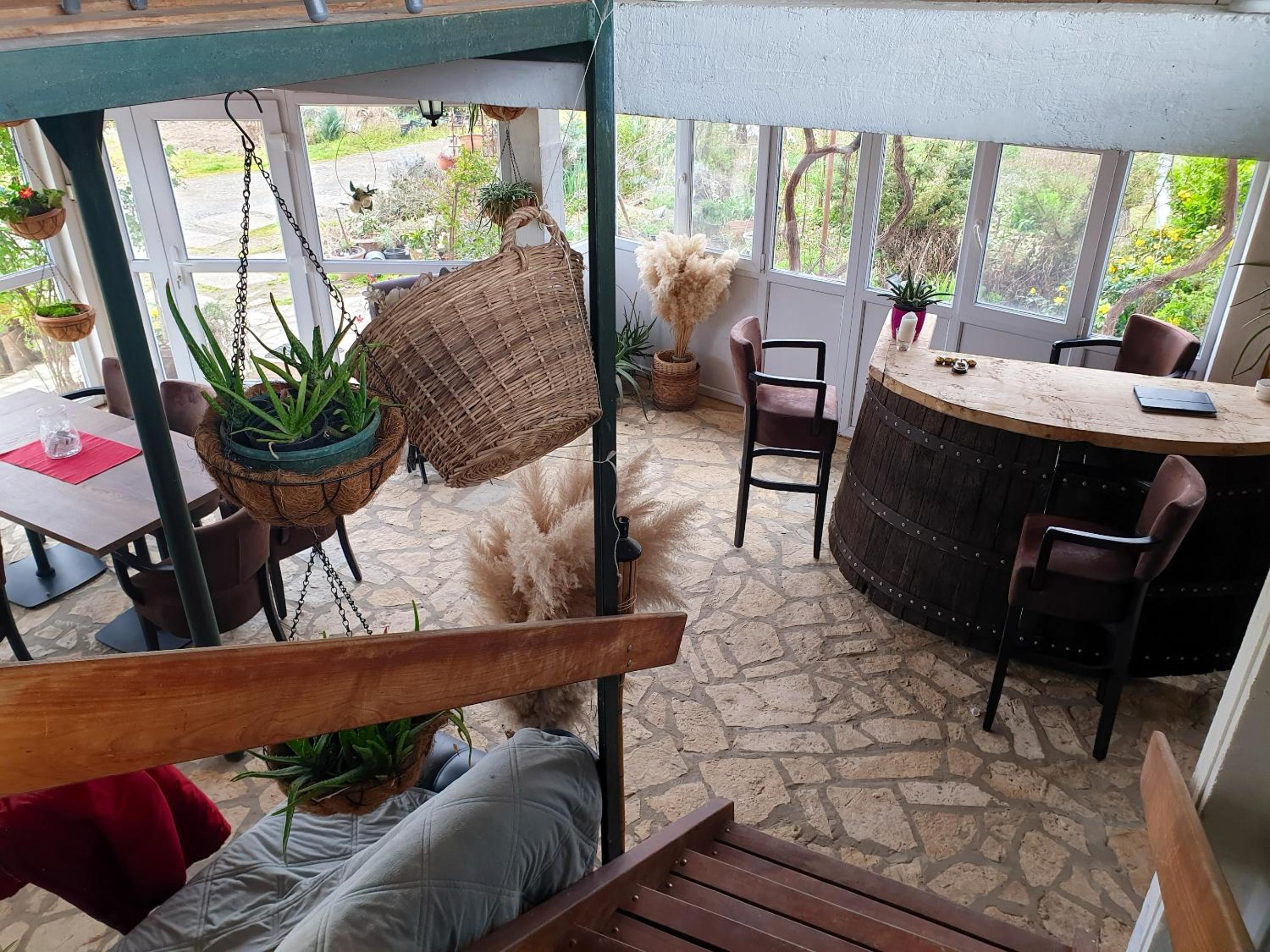 Modern Apartment with Garden View in Belišće - 76 m²