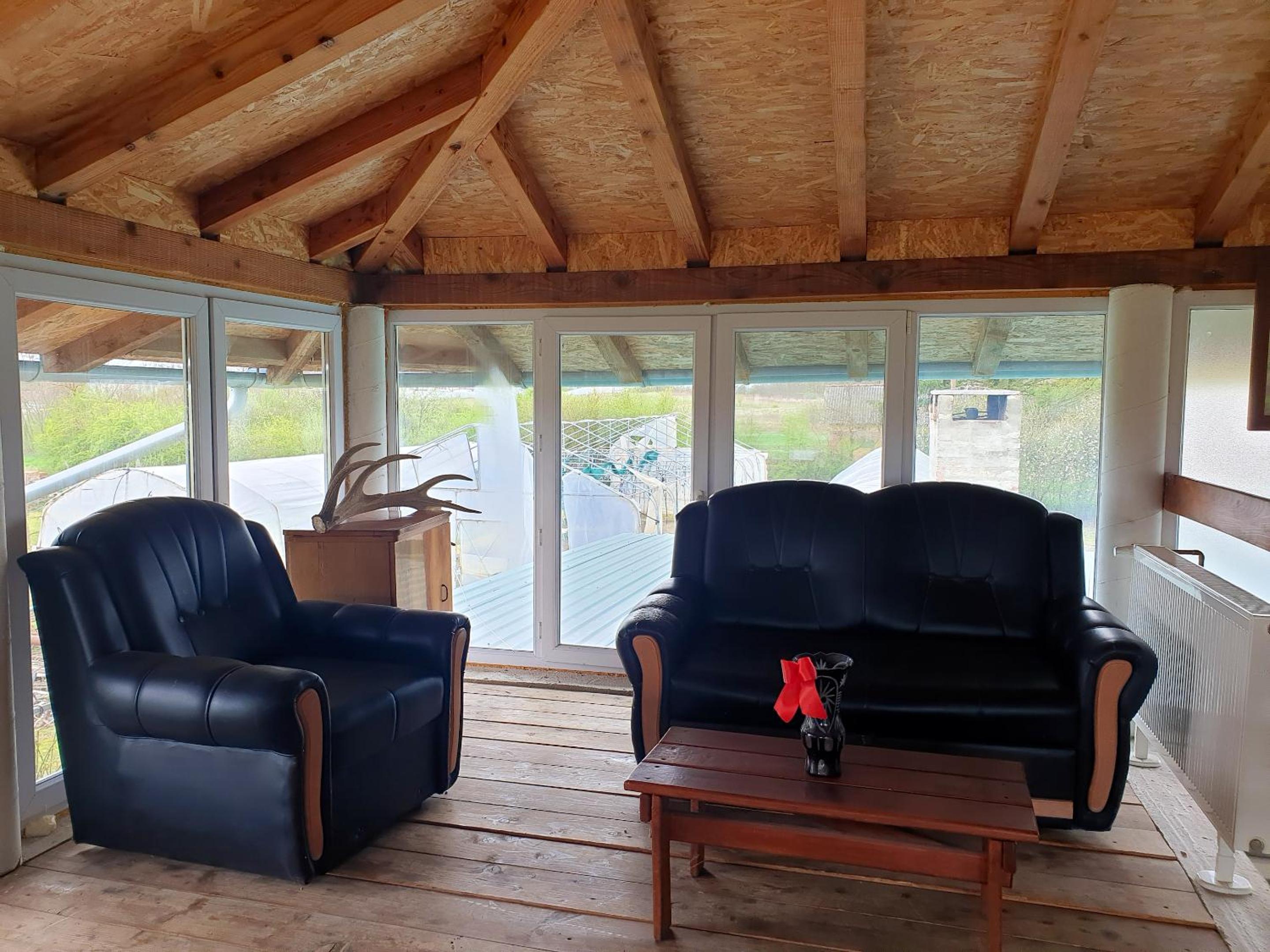 Modern Apartment with Garden View in Belišće - 76 m²
