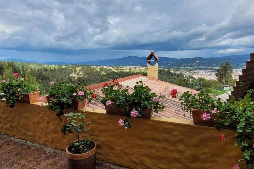 La Rosaleda - Hermosa finca, vista al lago, bosque privado y BBQ
