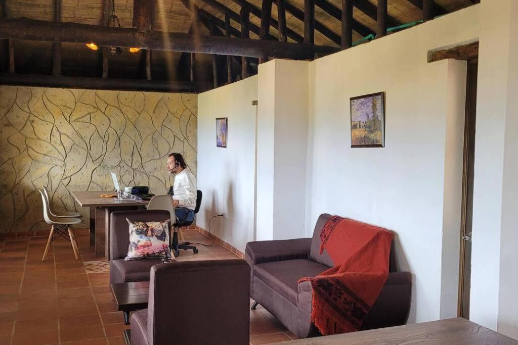 La Rosaleda - Hermosa finca, vista al lago, bosque privado y BBQ