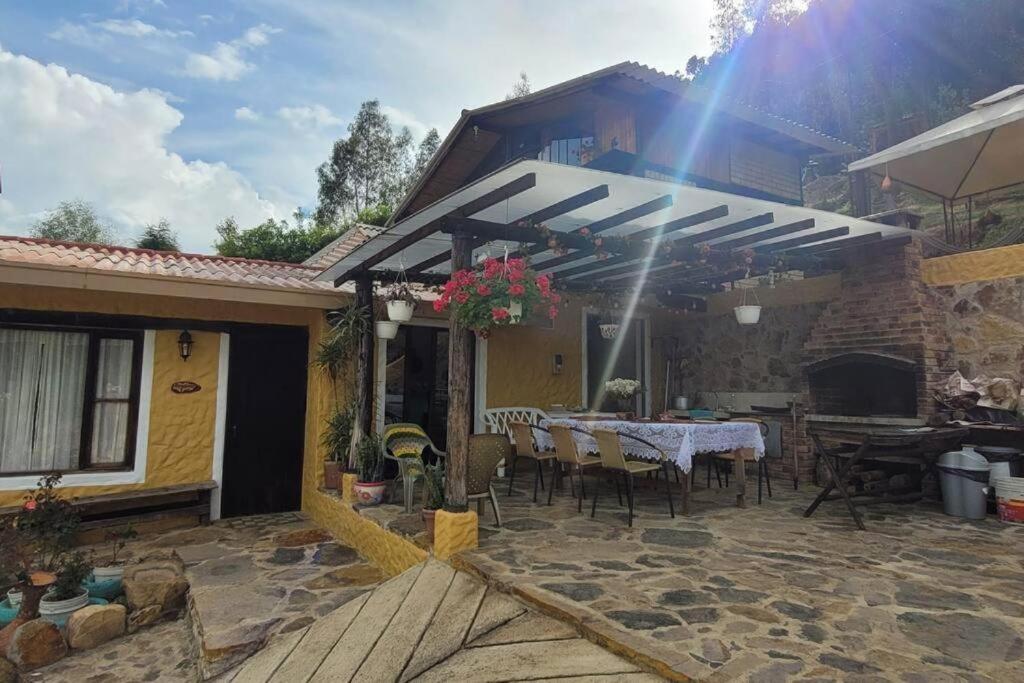 La Rosaleda - Hermosa finca, vista al lago, bosque privado y BBQ