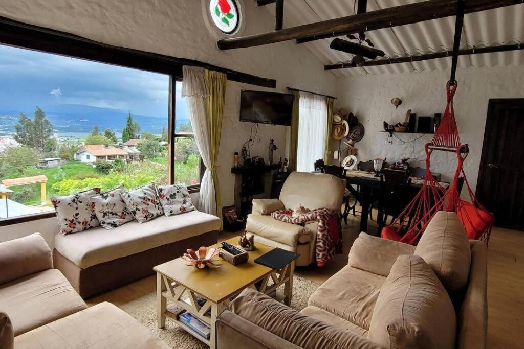 La Rosaleda - Hermosa finca, vista al lago, bosque privado y BBQ