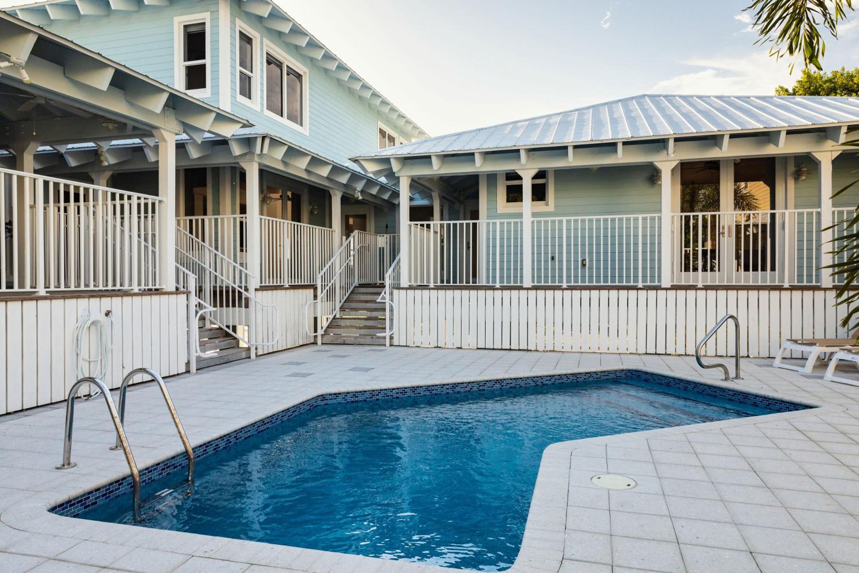 Dolphin Point Villas