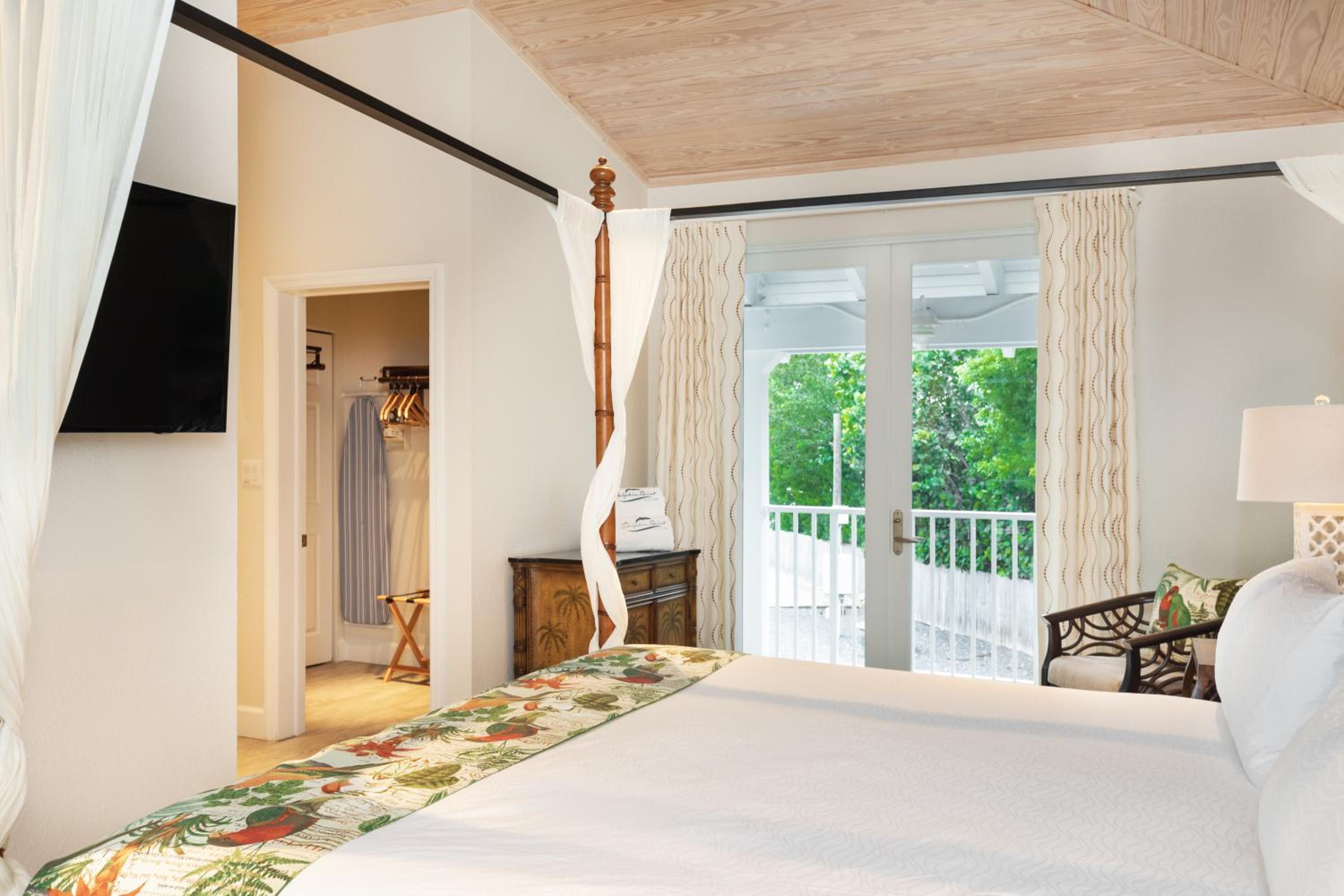 Dolphin Point Villas