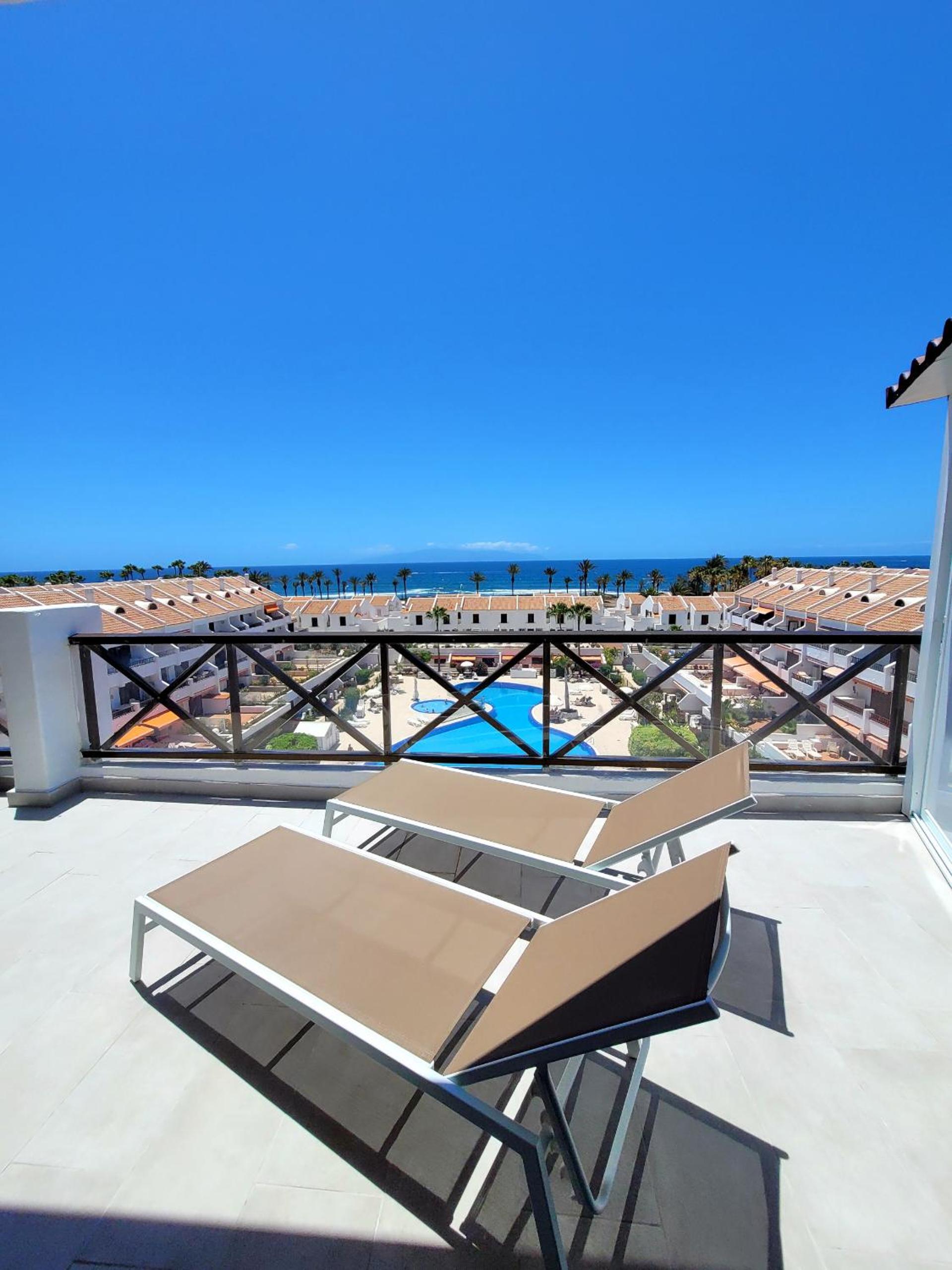 Ferienwohnung Tower Penthouse Parque Santiago I