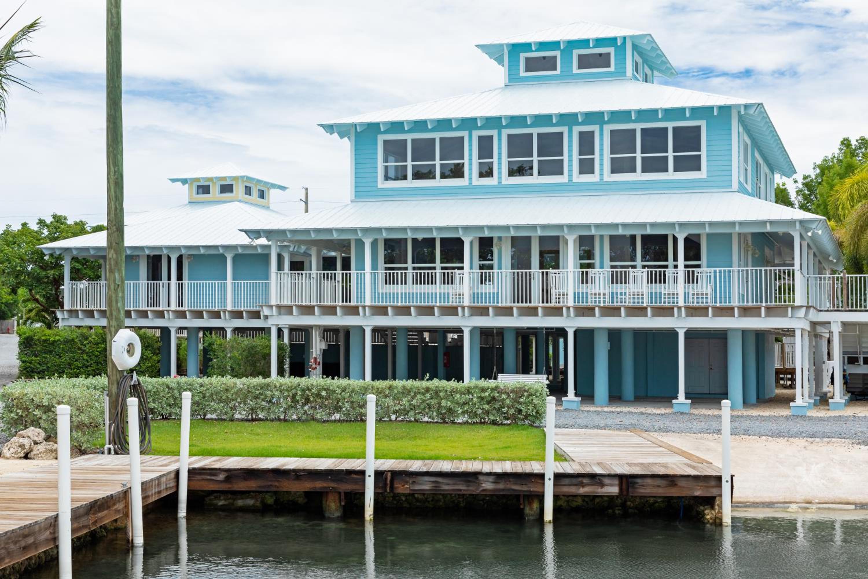 Dolphin Point Villas