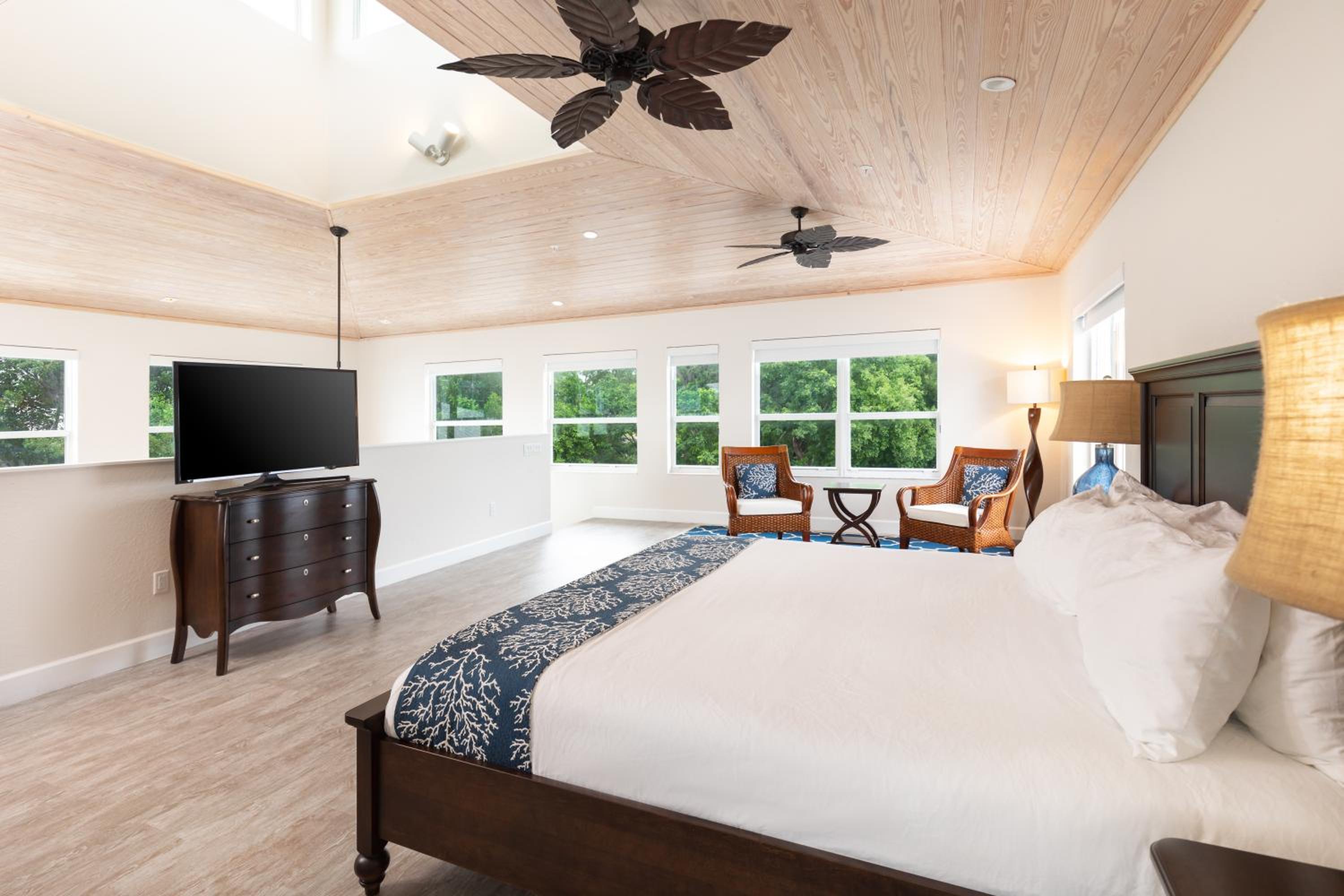 Dolphin Point Villas
