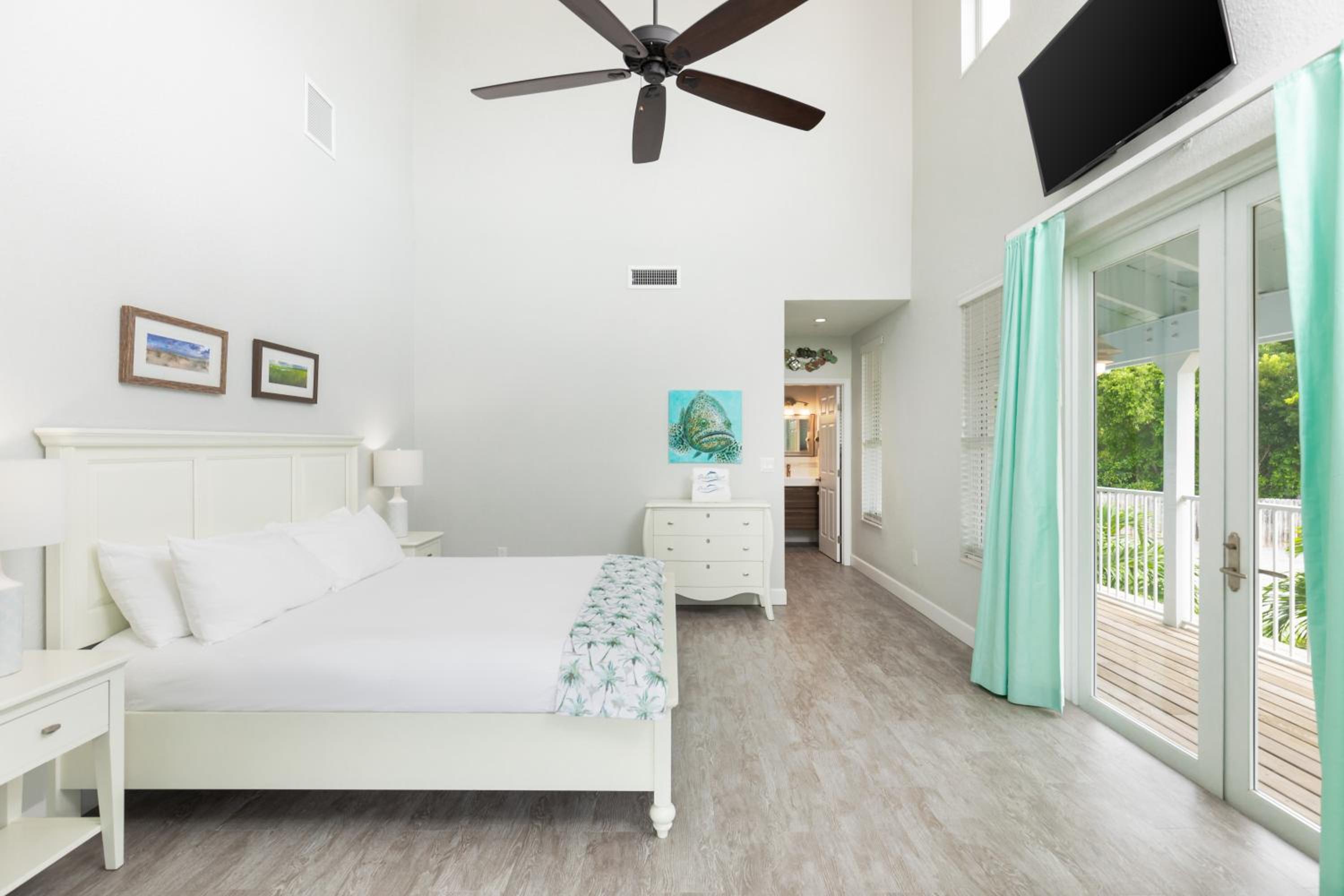 Dolphin Point Villas