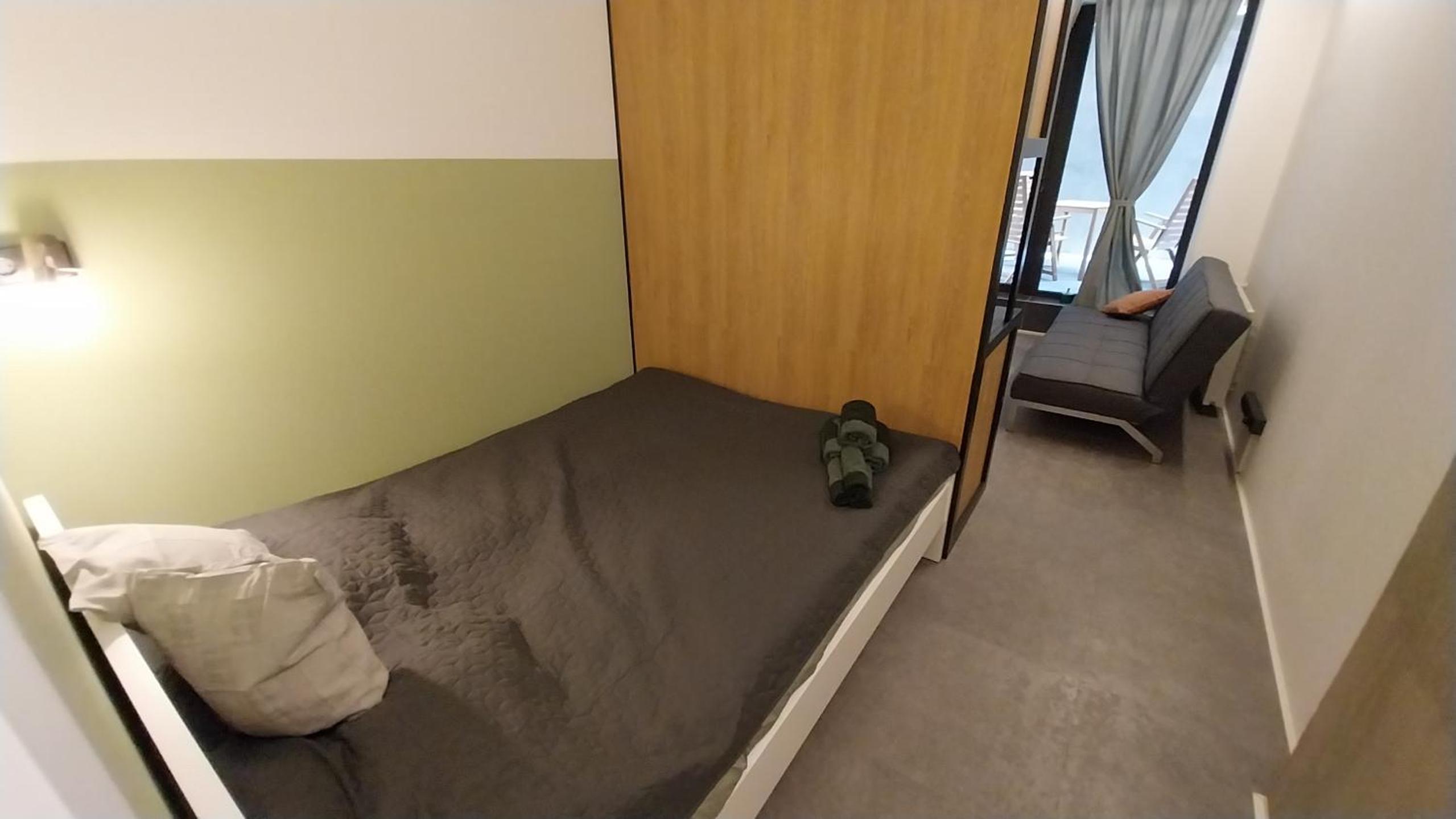 Peaceful Basement Apartment with Terrace & free GYM