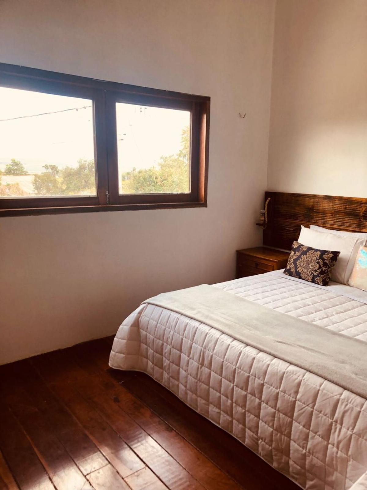 Casa em Alto Paraíso com vista para as montanhas no Eldorado ao lado do centro