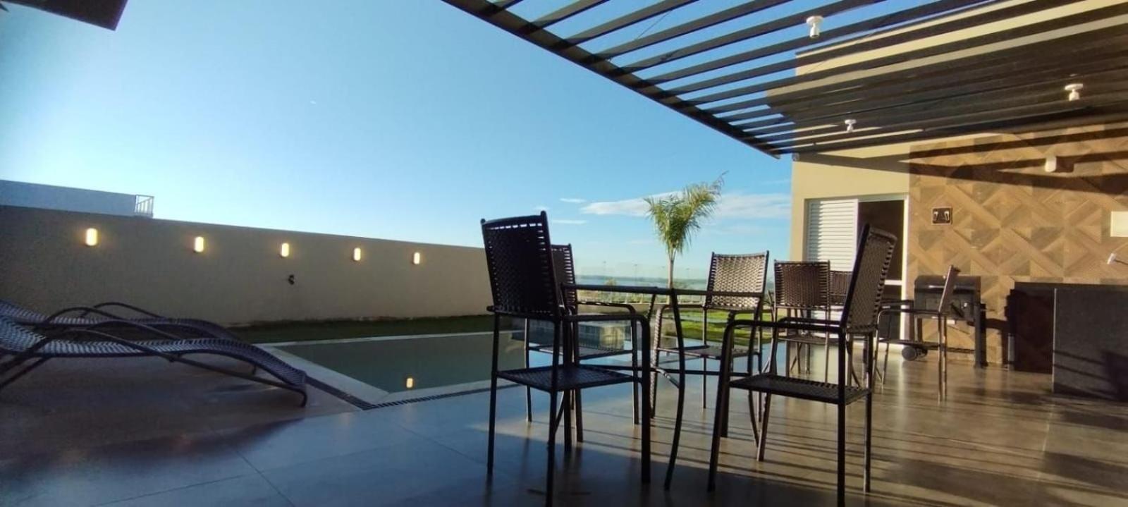 70m da Marina - Entrada 9h - Piscina Vista Represa