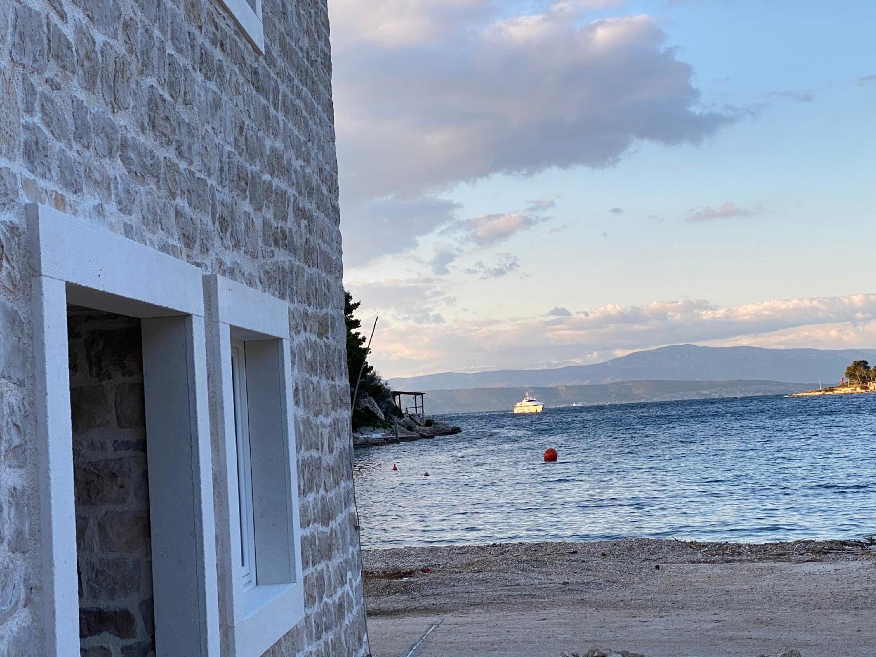 EST Villa DIOCLETIAN on Solta - luxurious villa, beachfront, private pool, outdoor BBQ, large terrace and garden, free parking - Wonderful privacy view 5
