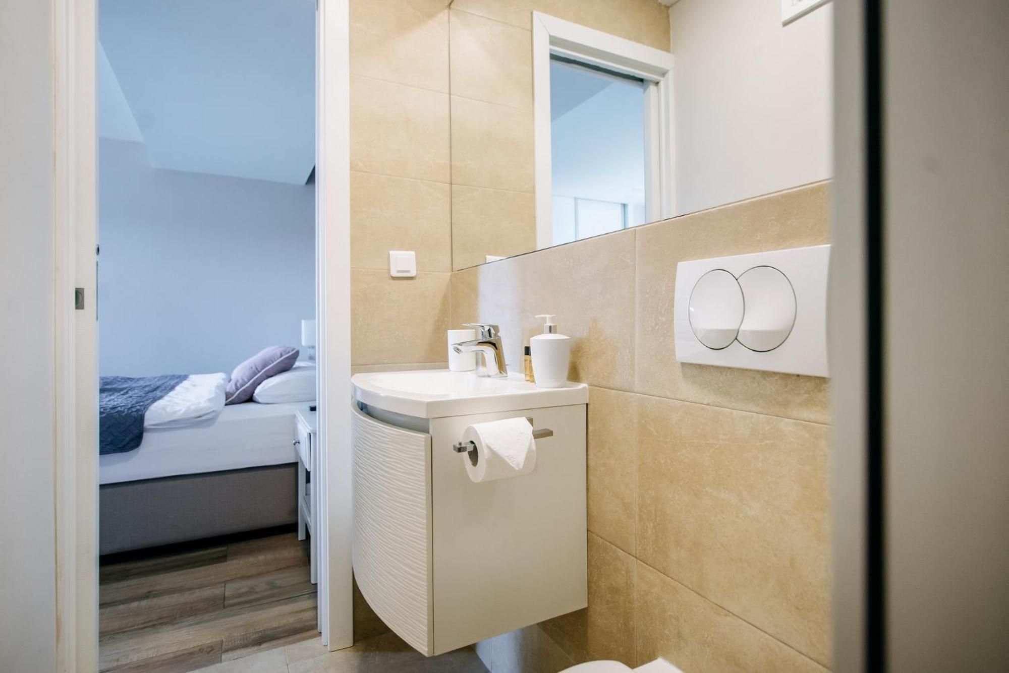 SEA PEARL APARTMENTS by DuHomes