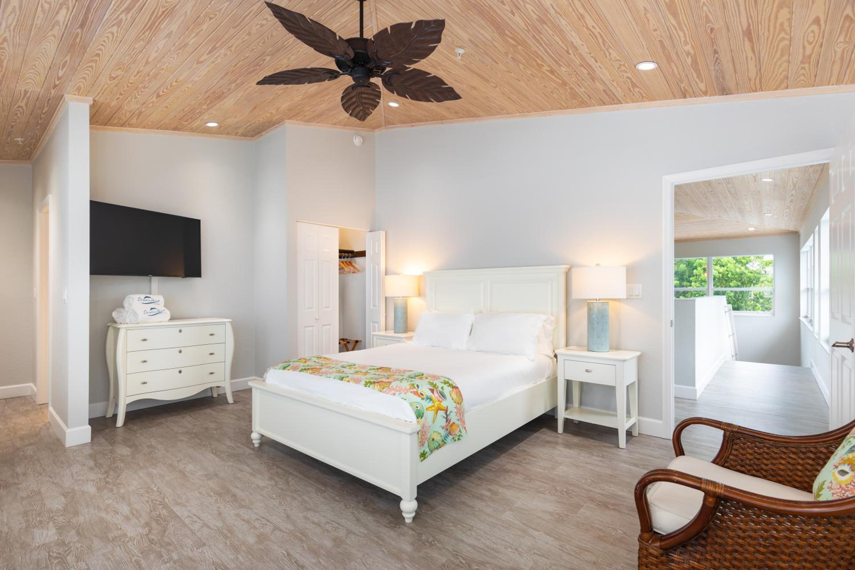 Dolphin Point Villas