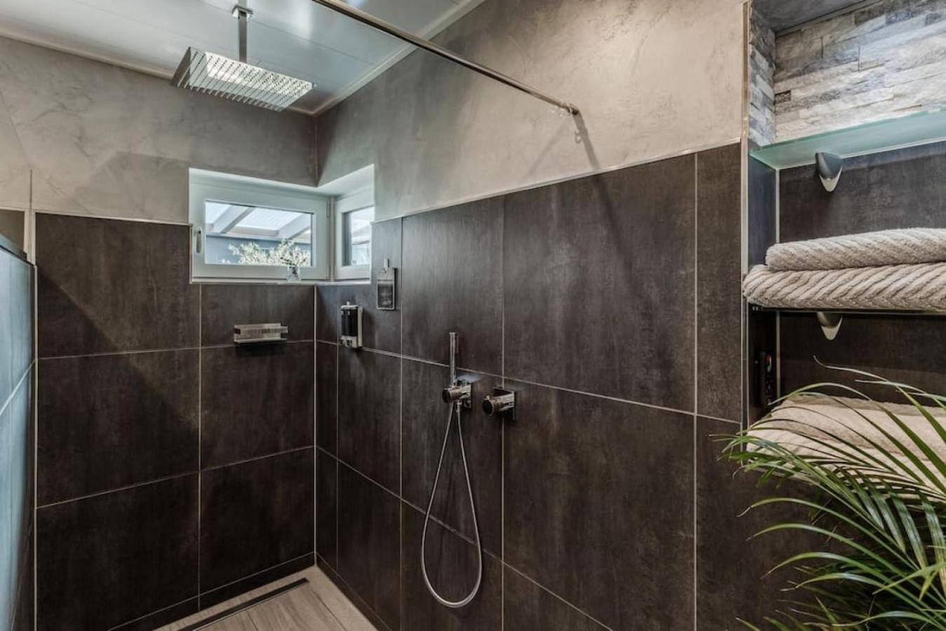 Modern Oasis HotTub, View, Gym