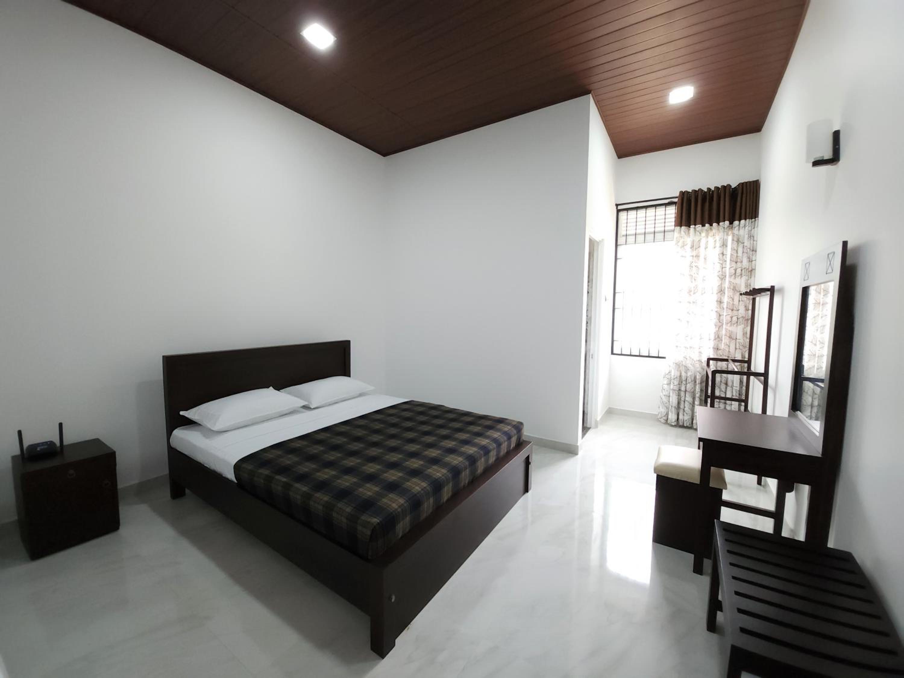 Tranquil Ridge Hilltop Bungalow