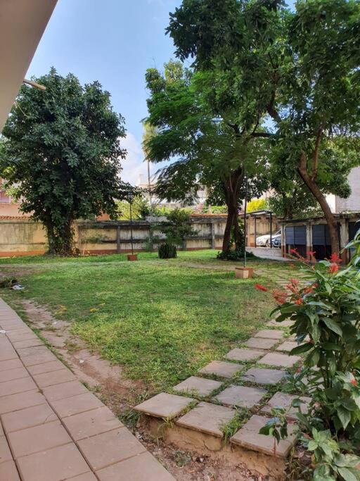 Departamento sobre la costanera