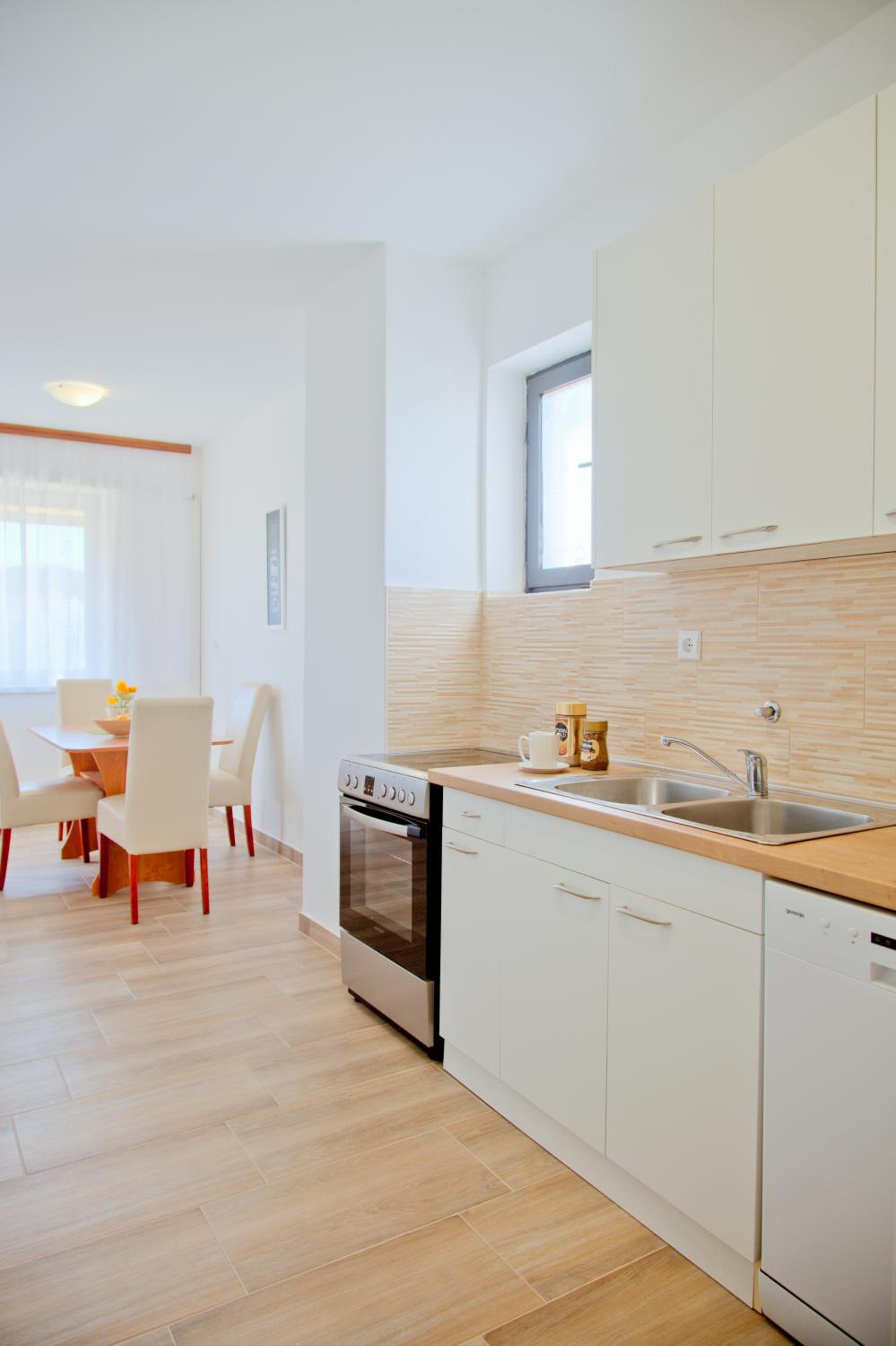 Apartment Karolina - green oasis with free parking