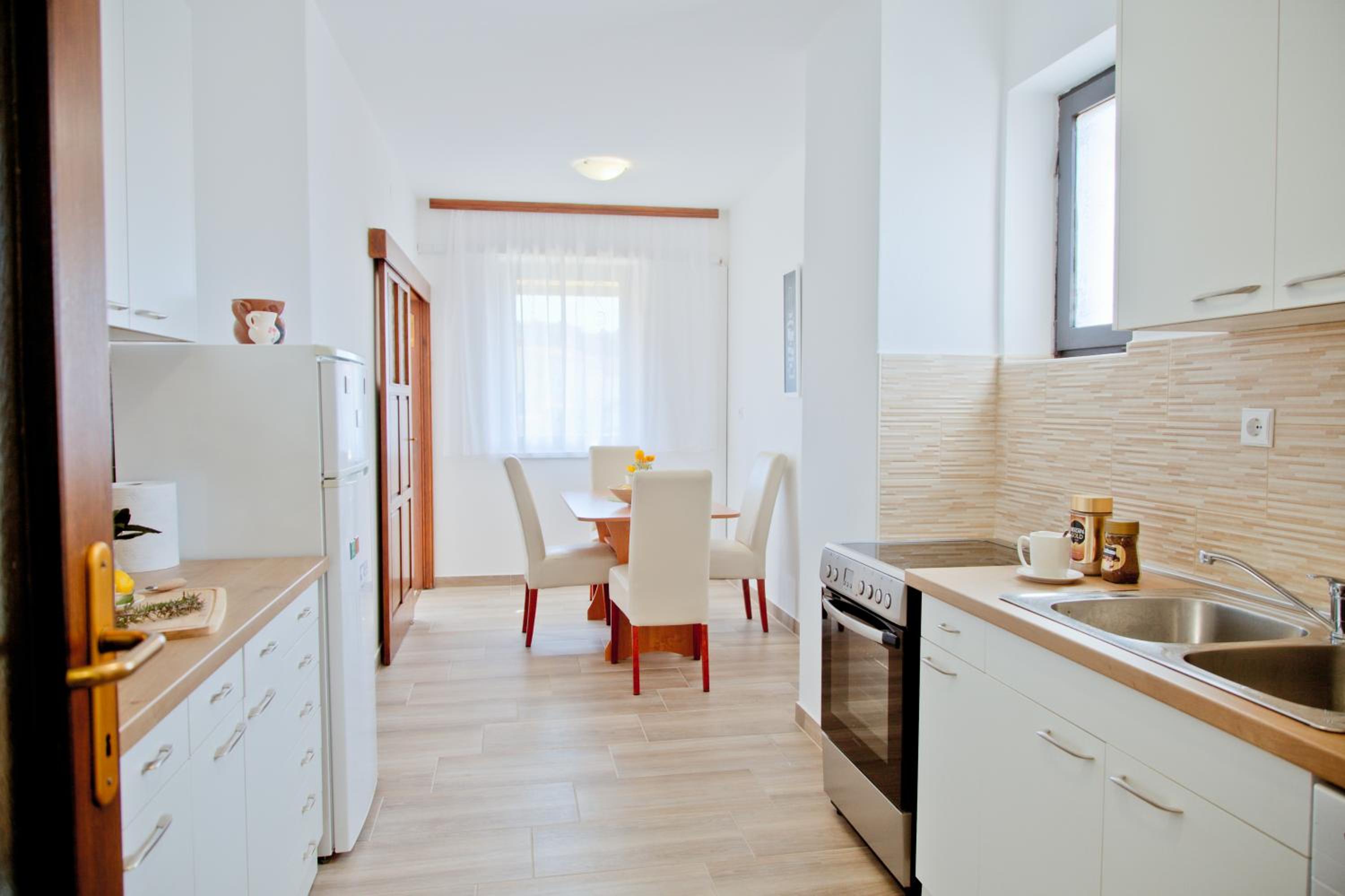 Apartment Karolina - green oasis with free parking