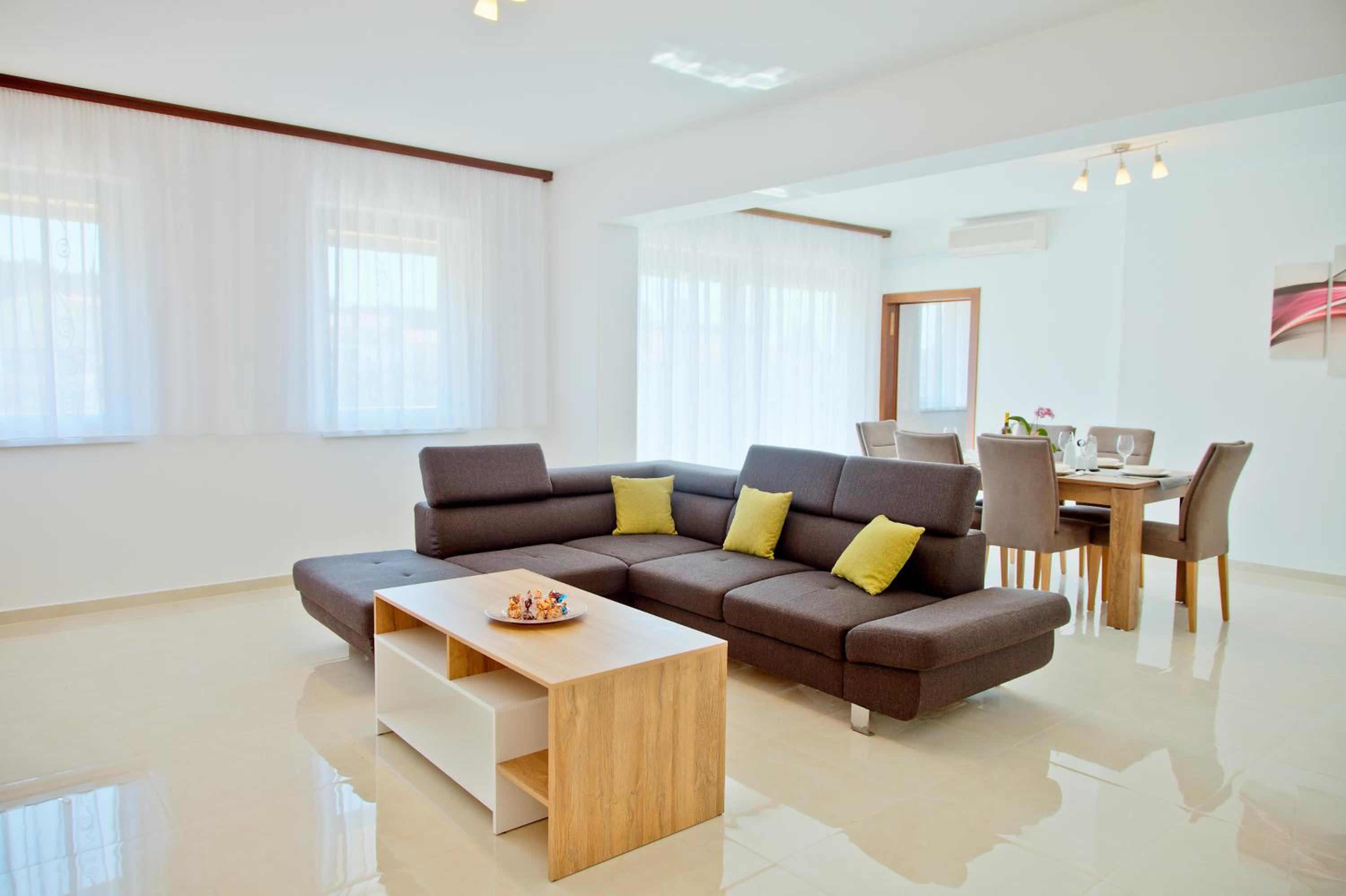 Apartment Karolina - green oasis with free parking