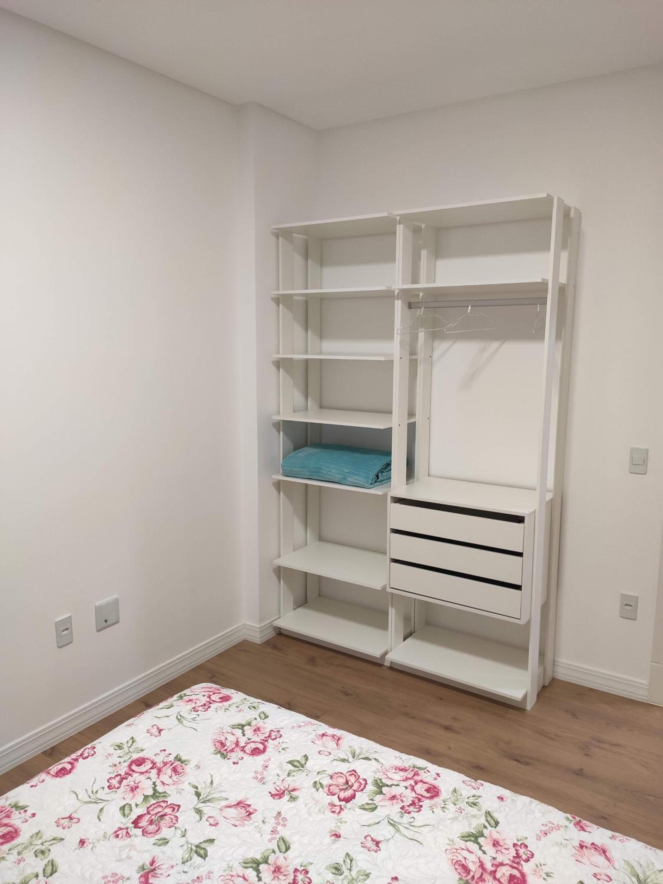 Apartamento luxo Meia Praia