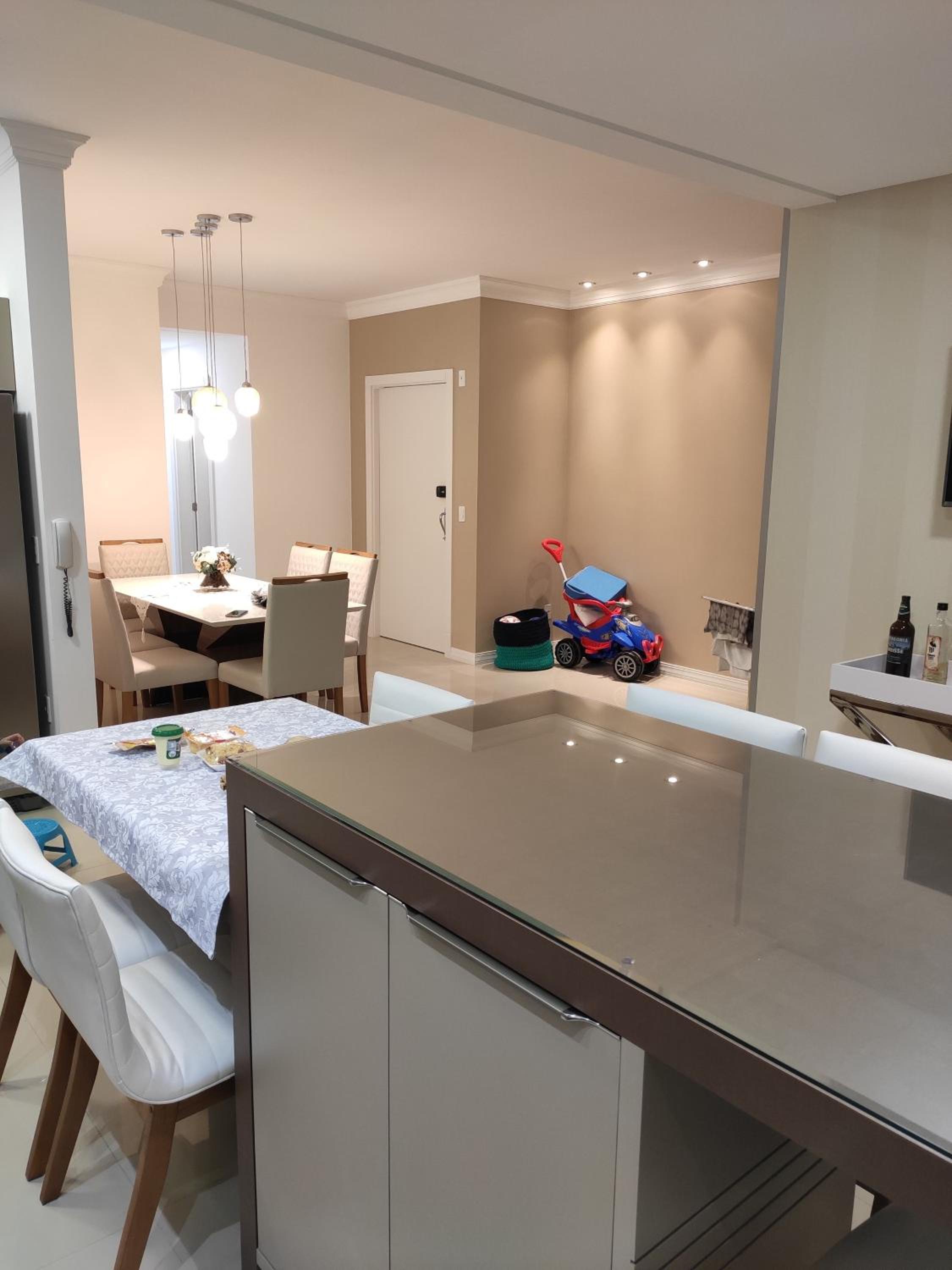 Apartamento luxo Meia Praia