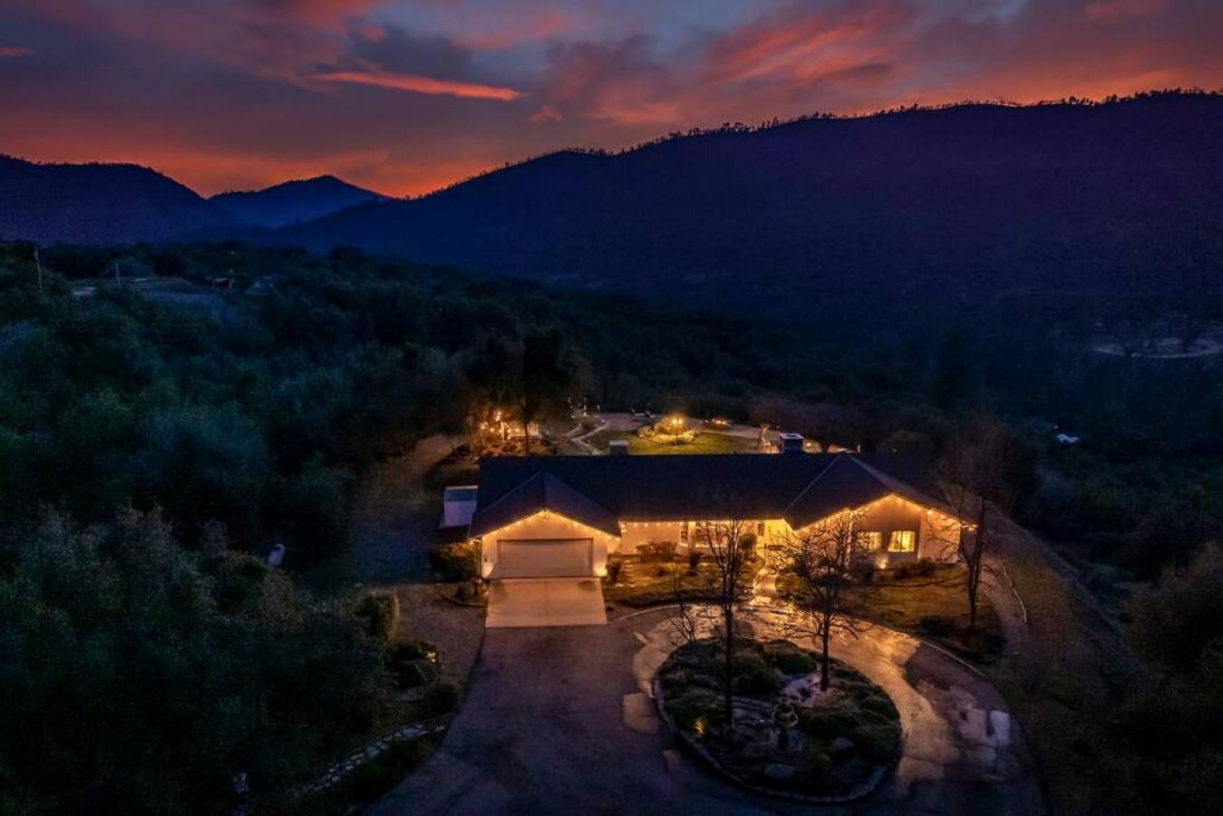 Hotel Fairy Tale 13-acre Sunset Villa At Windy Gap Valley Near Yosemite