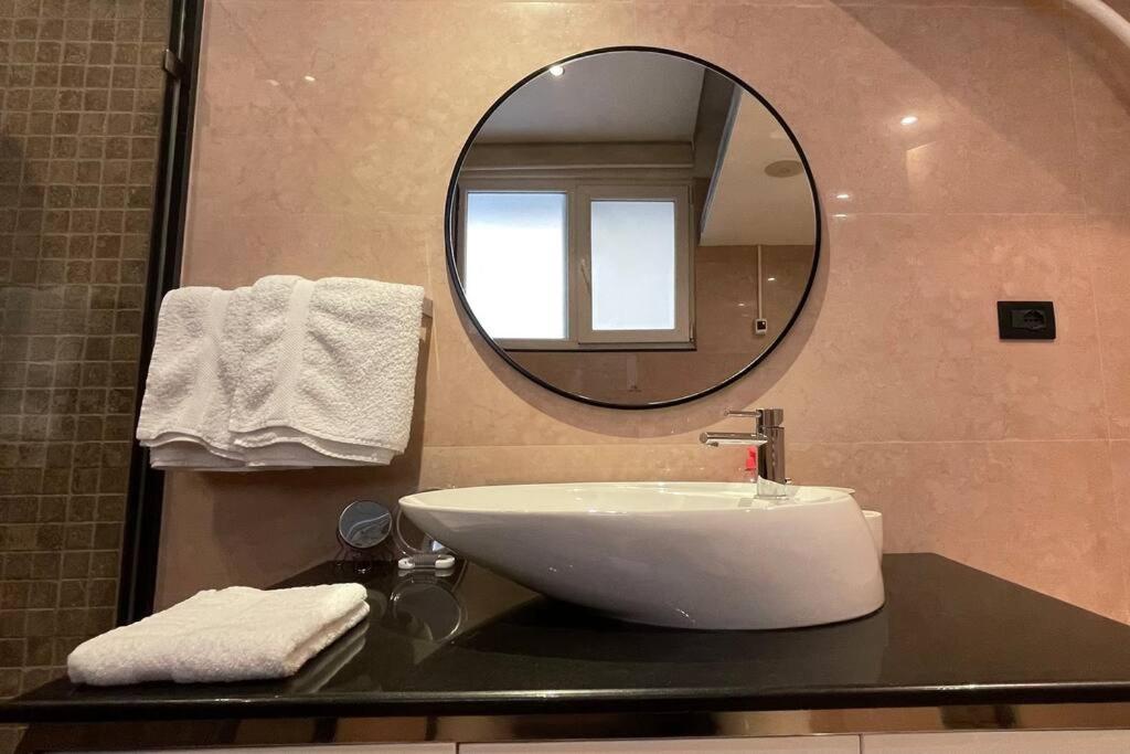 60° Bs BLLOK~City Center Comfort*