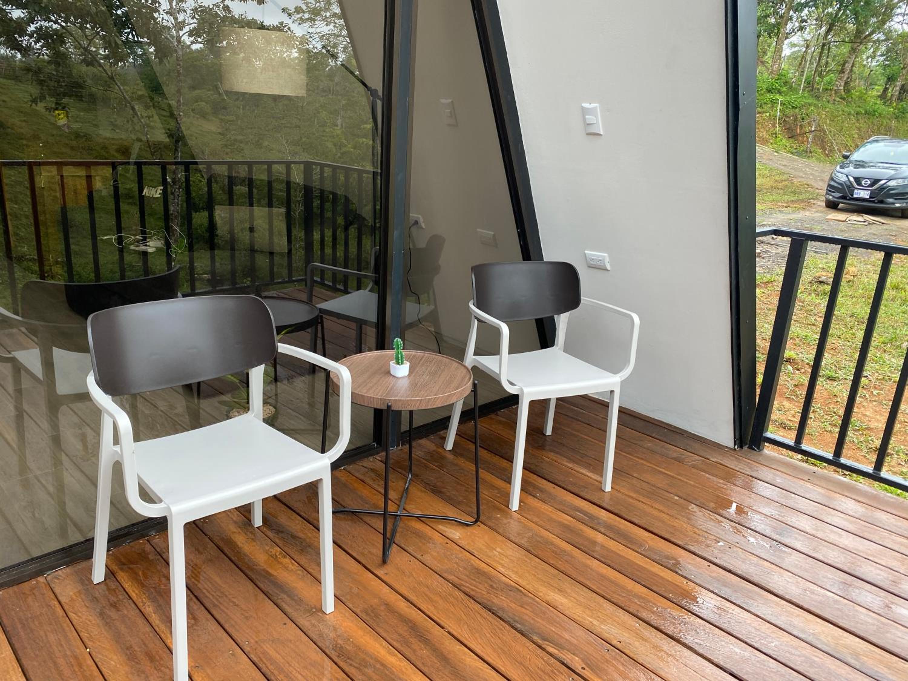 A-Frame, Rio Celeste in premises and close to park