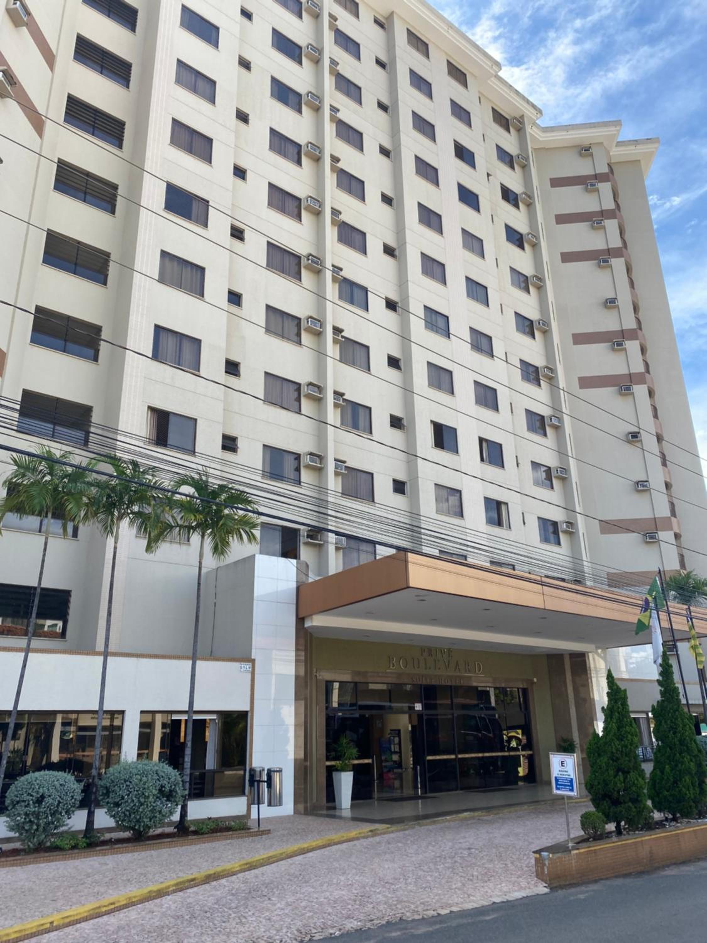 Prive Boulevard Suite Hotel