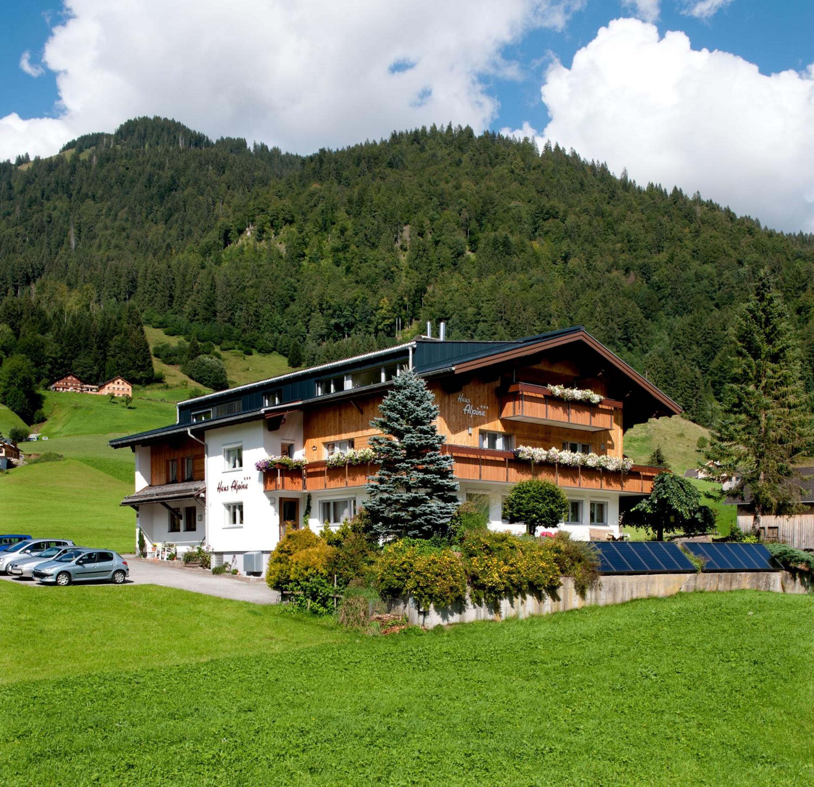 Hotel Haus Alpina - Image 1