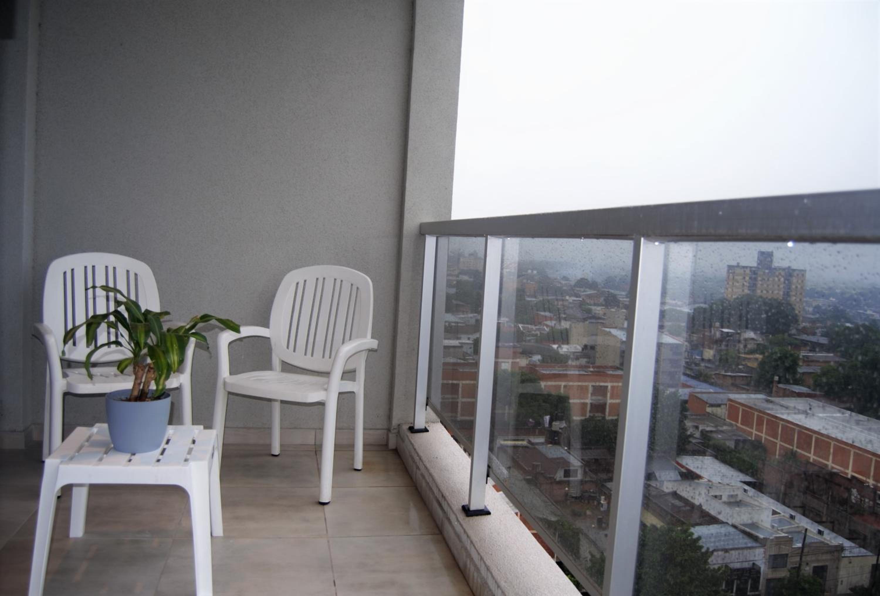 Cómodo apt 2DR con hermosas vistas!