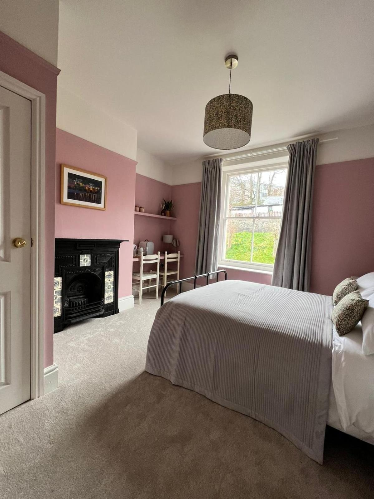Riversdale House Bed & Breakfast