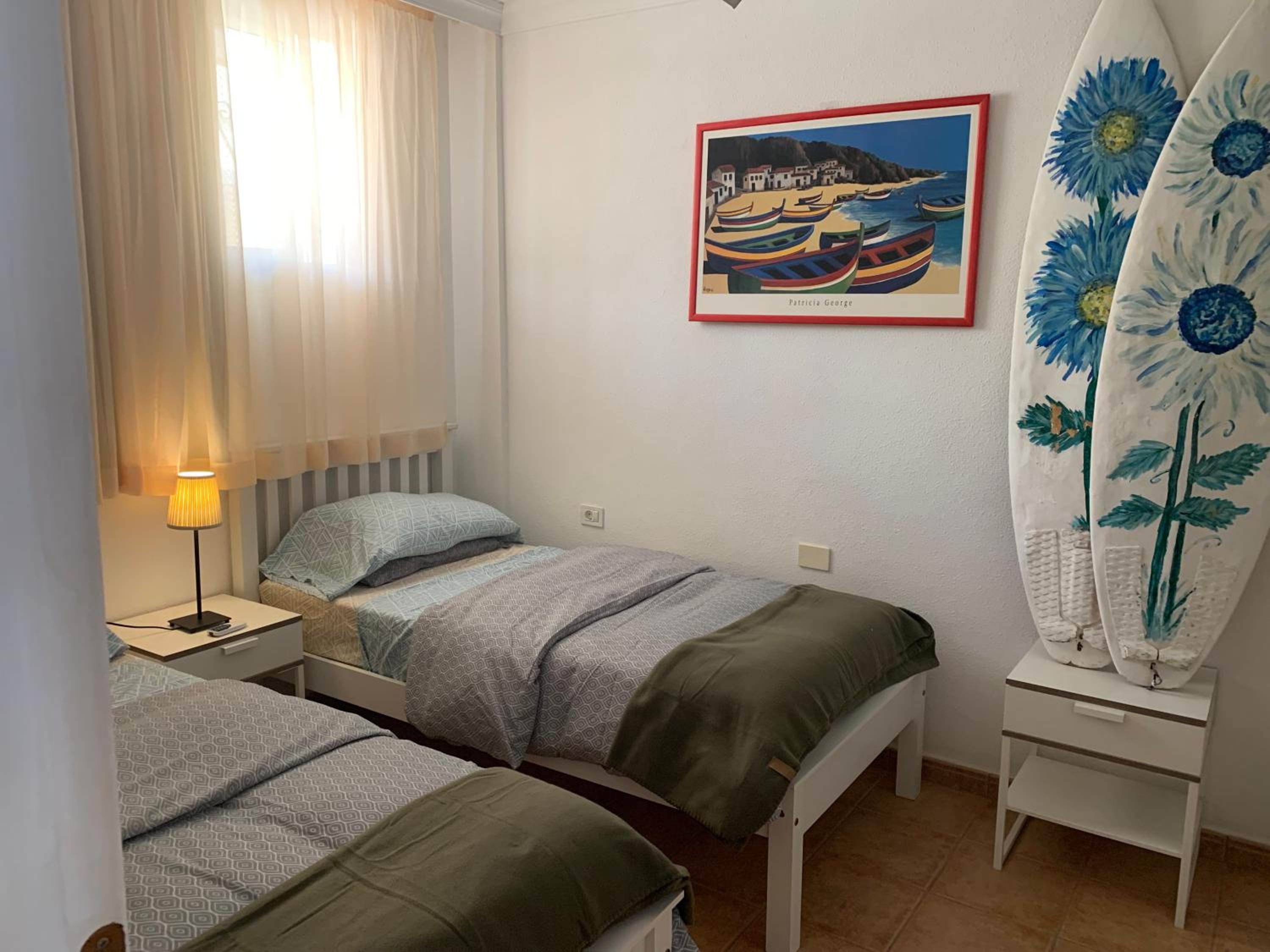 La Mar 2 bed 2 bath in sought after position FREE WIFI view 3