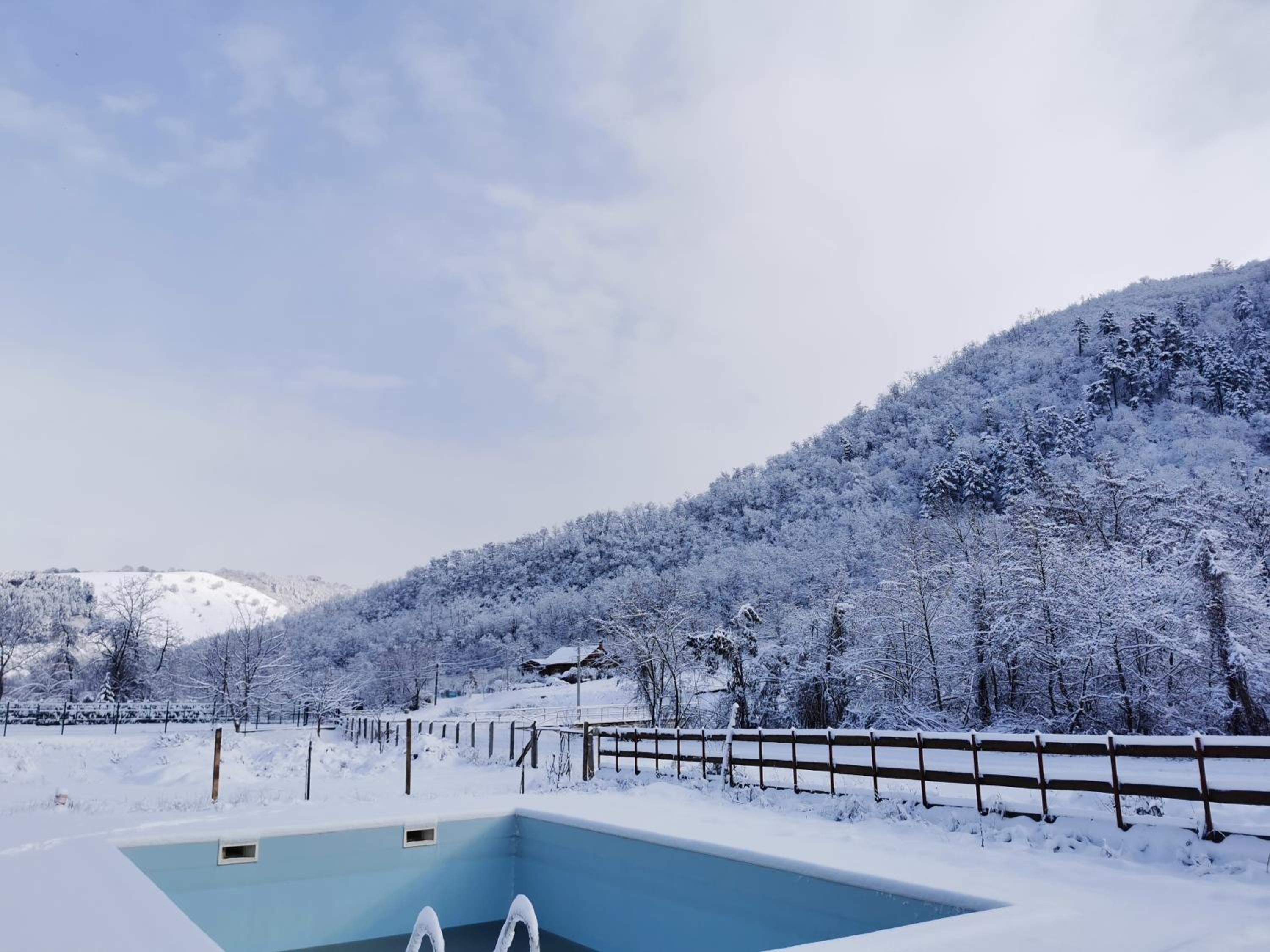 Pensiunea La Nenea Iancu view 4