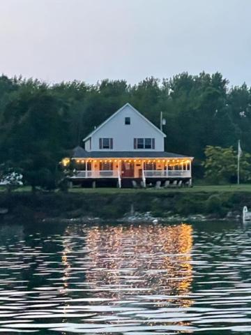 Whiskey River Cottages formerly Seaway Slips - Property Image 29