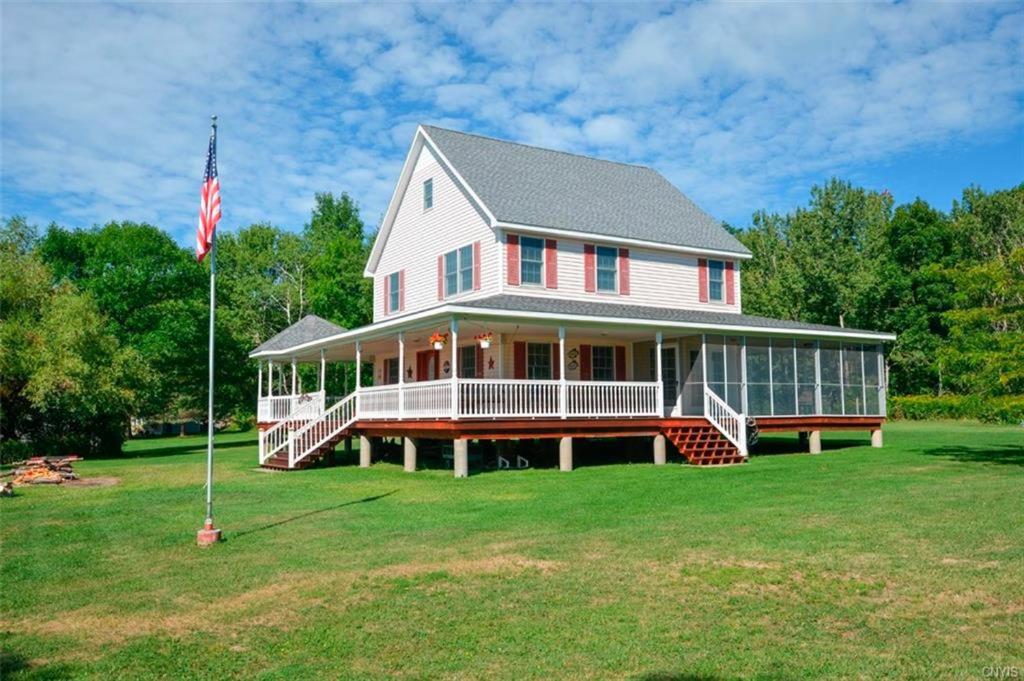 Whiskey River Cottages formerly Seaway Slips - Property Image 31