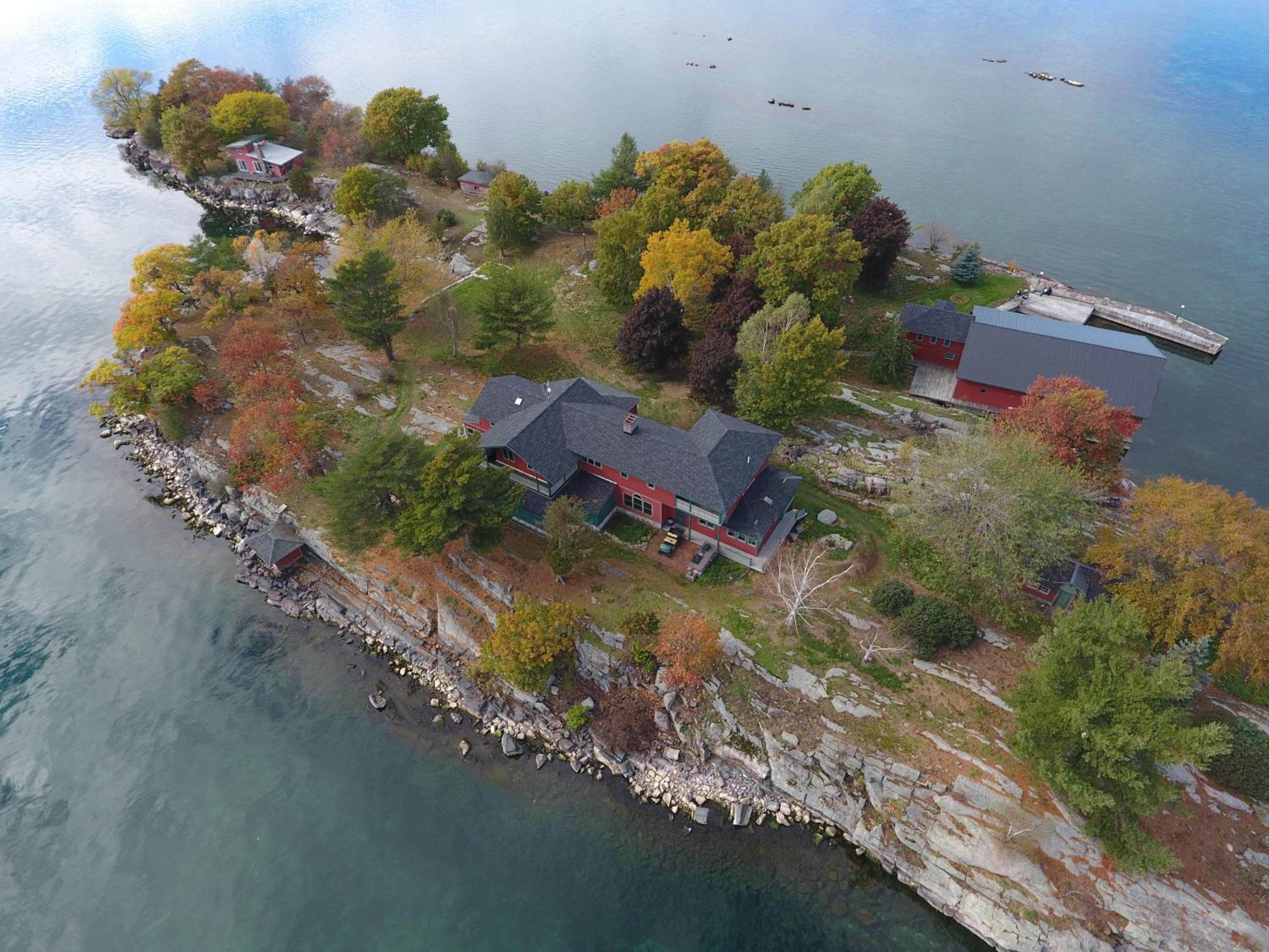 Whiskey River Cottages formerly Seaway Slips - Property Image 70
