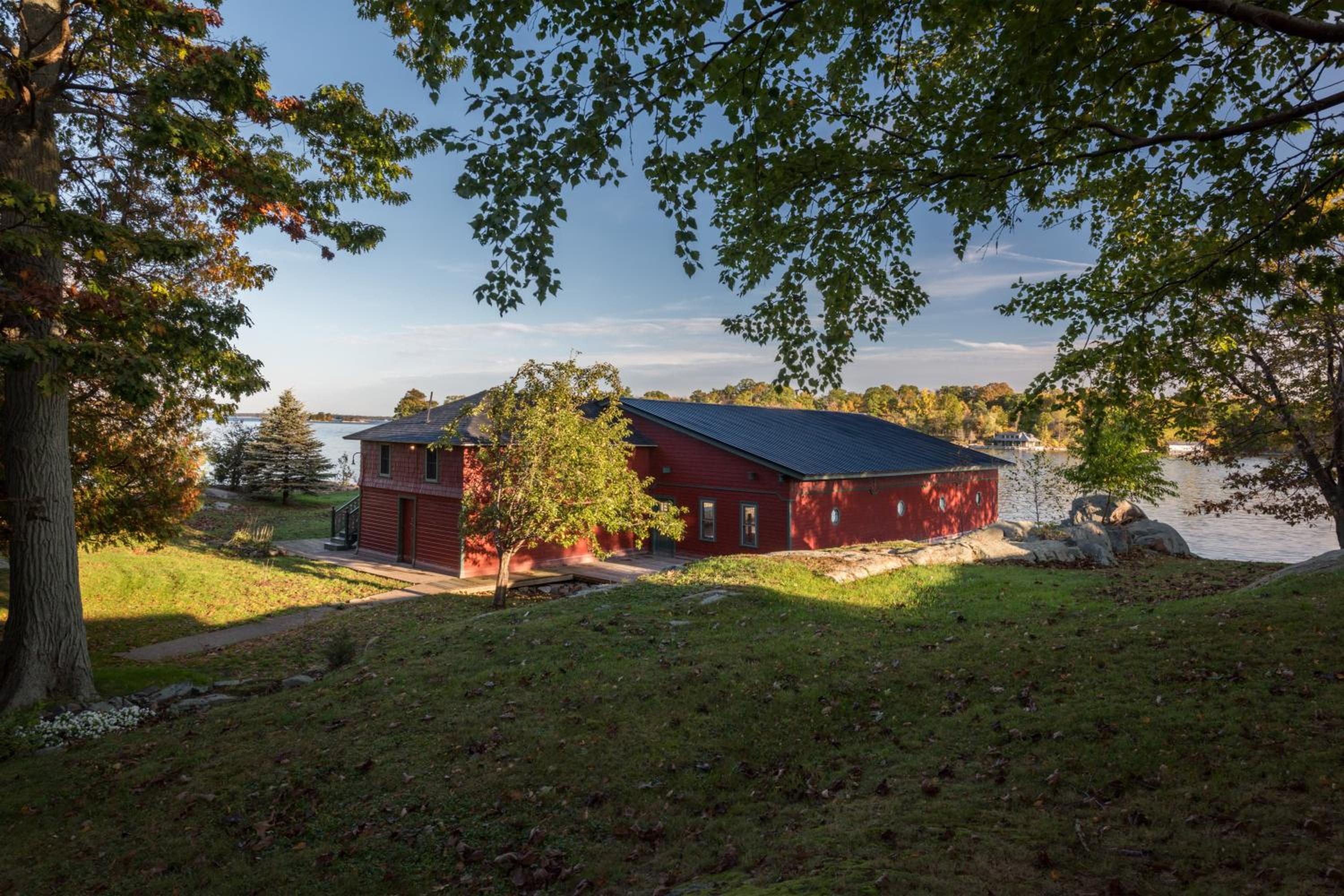 Whiskey River Cottages formerly Seaway Slips - Property Image 145