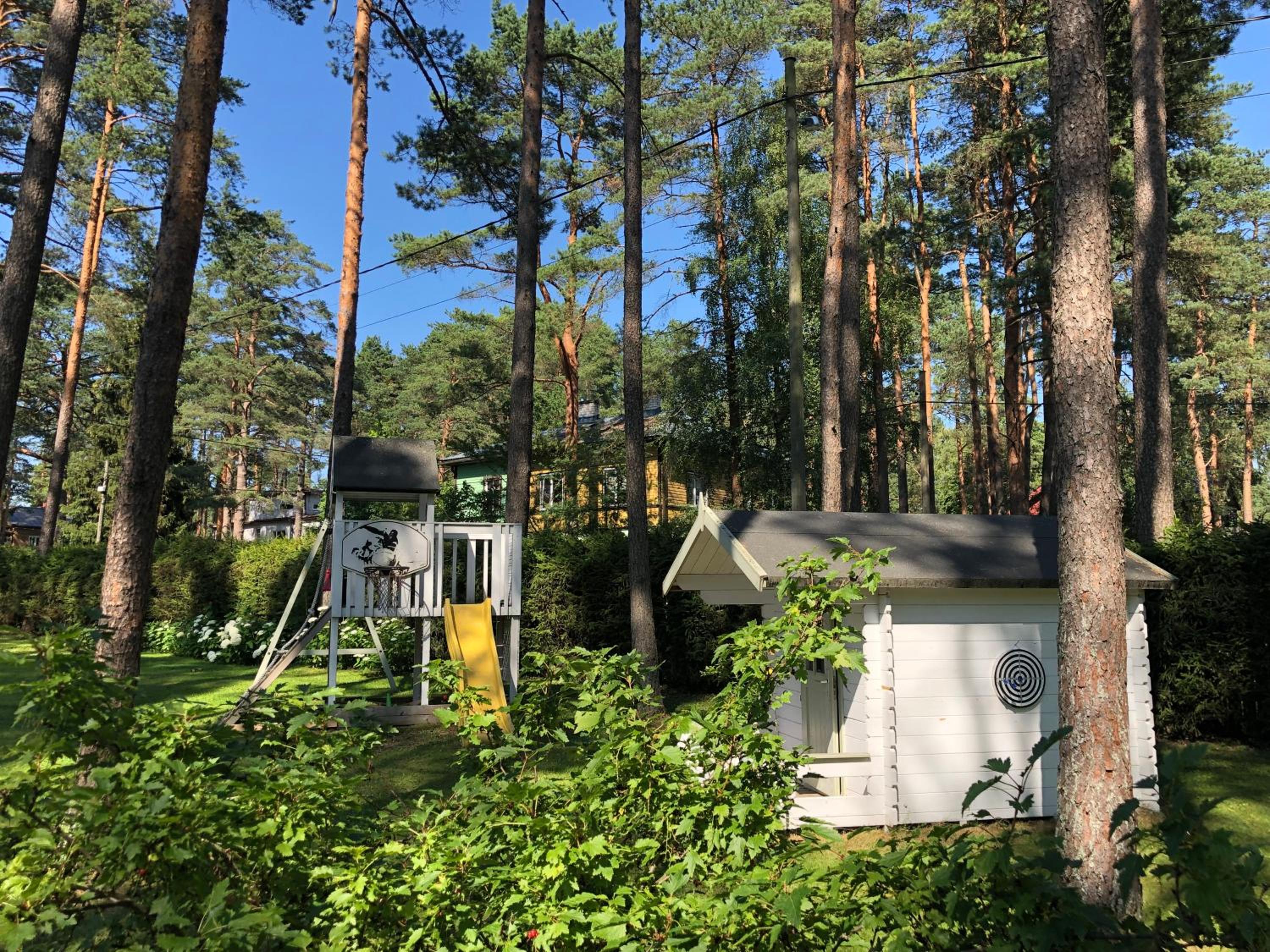 Villa Muusa with a cozy sauna, swimming pool and large beautiful garden