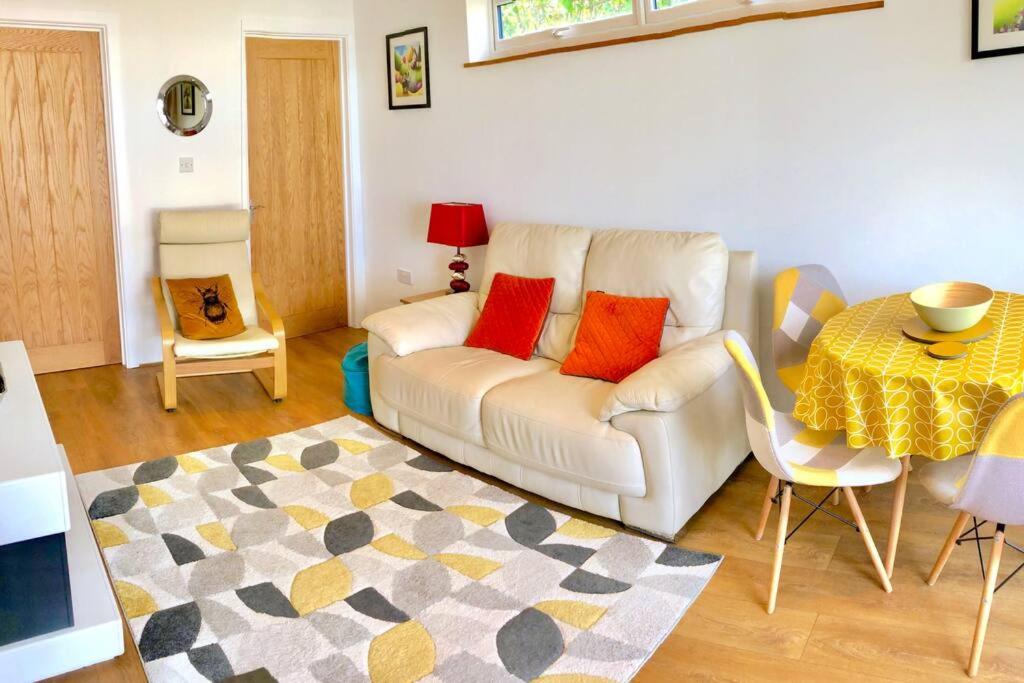Cosy Seaside Bothy For 4 In Trevone Bay Close To Beach and Padstow view 5