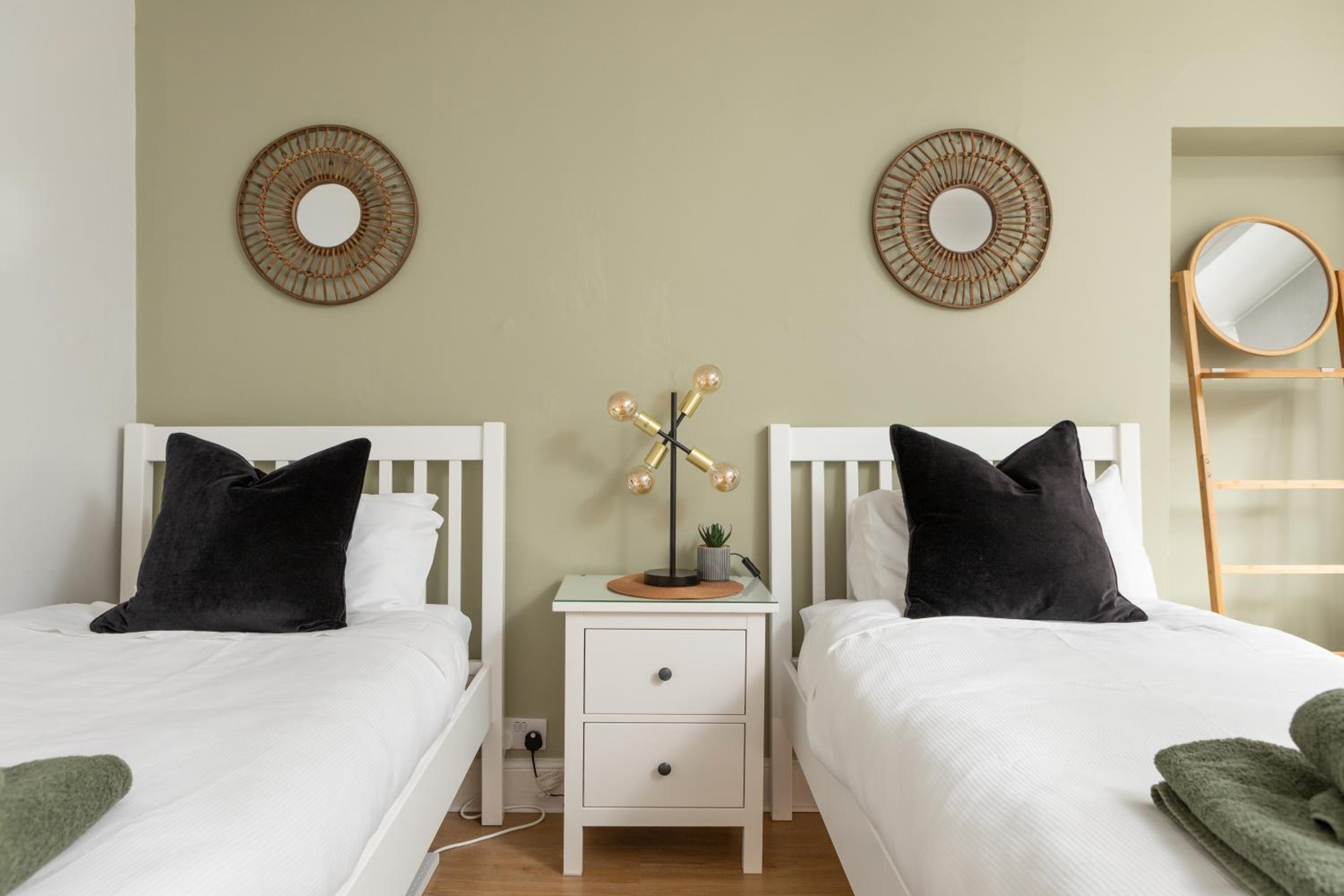 The Edinburgh Meadows Apartment